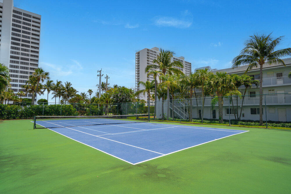 GREENBRIAR CONDO - Residential Lease