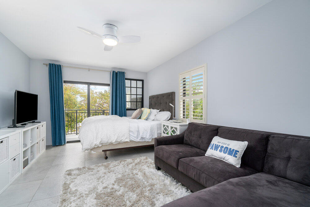 GREENBRIAR CONDO - Residential Lease