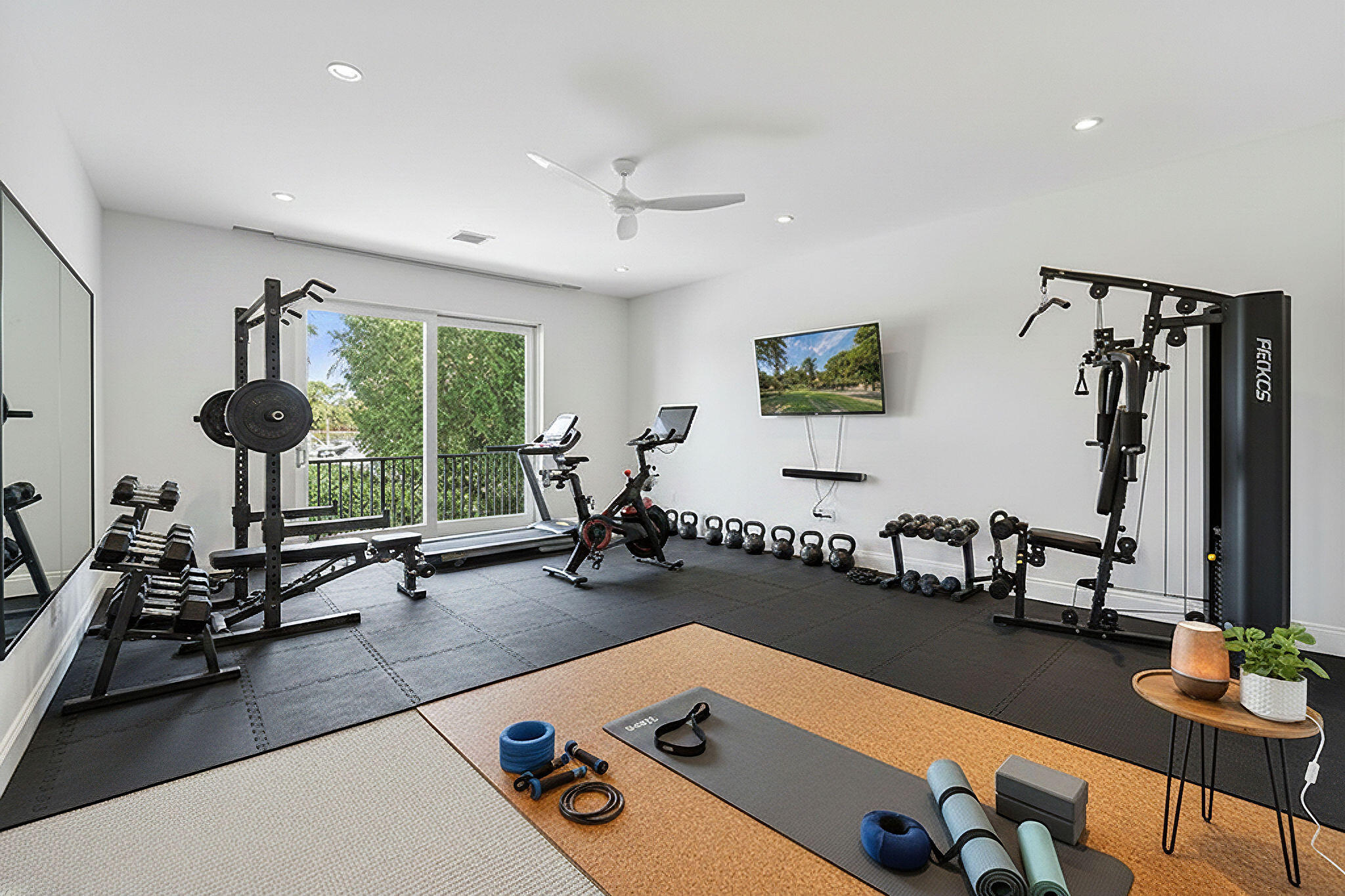HARBOR PLACE - Residential