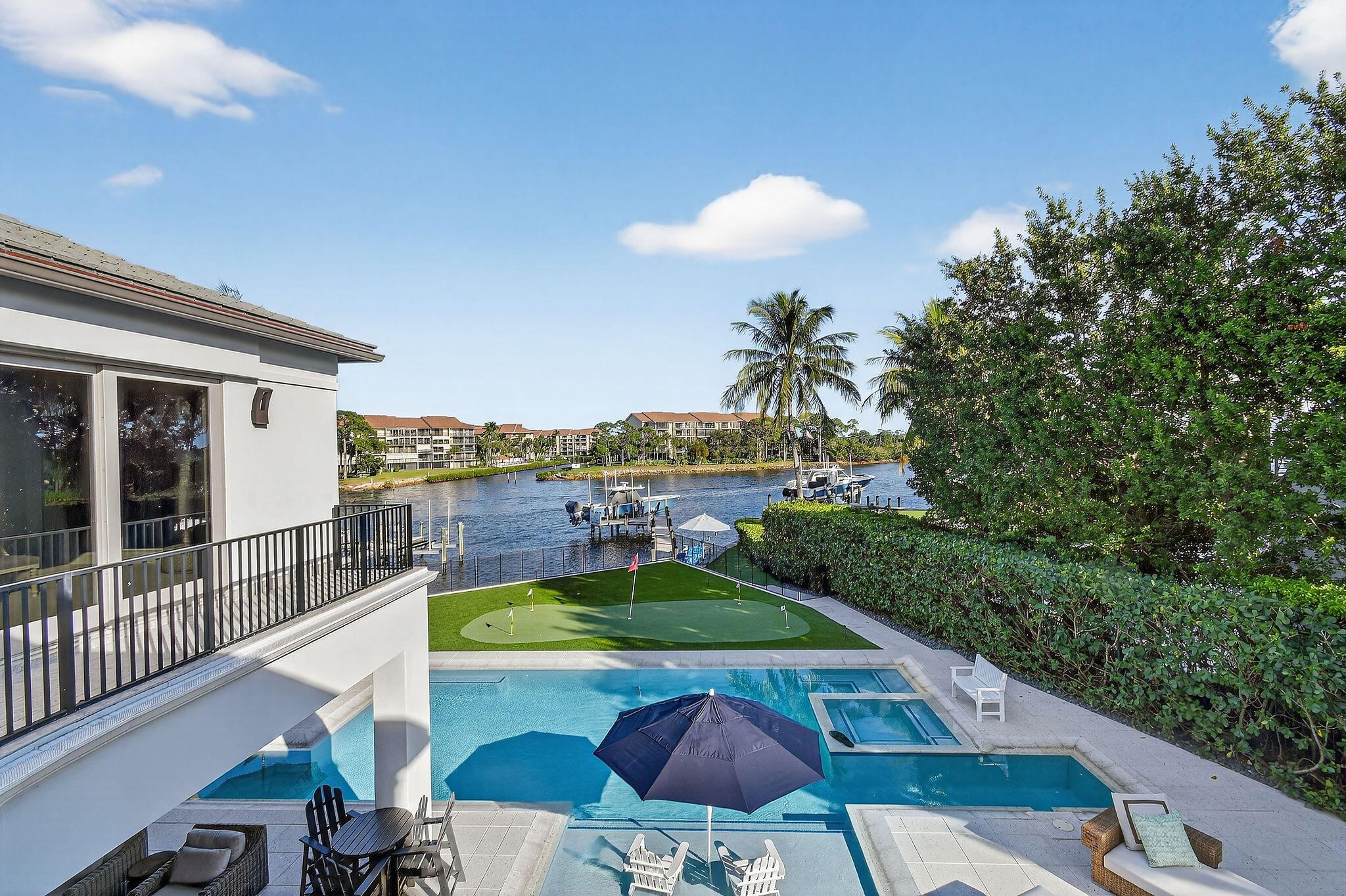 HARBOR PLACE - Residential