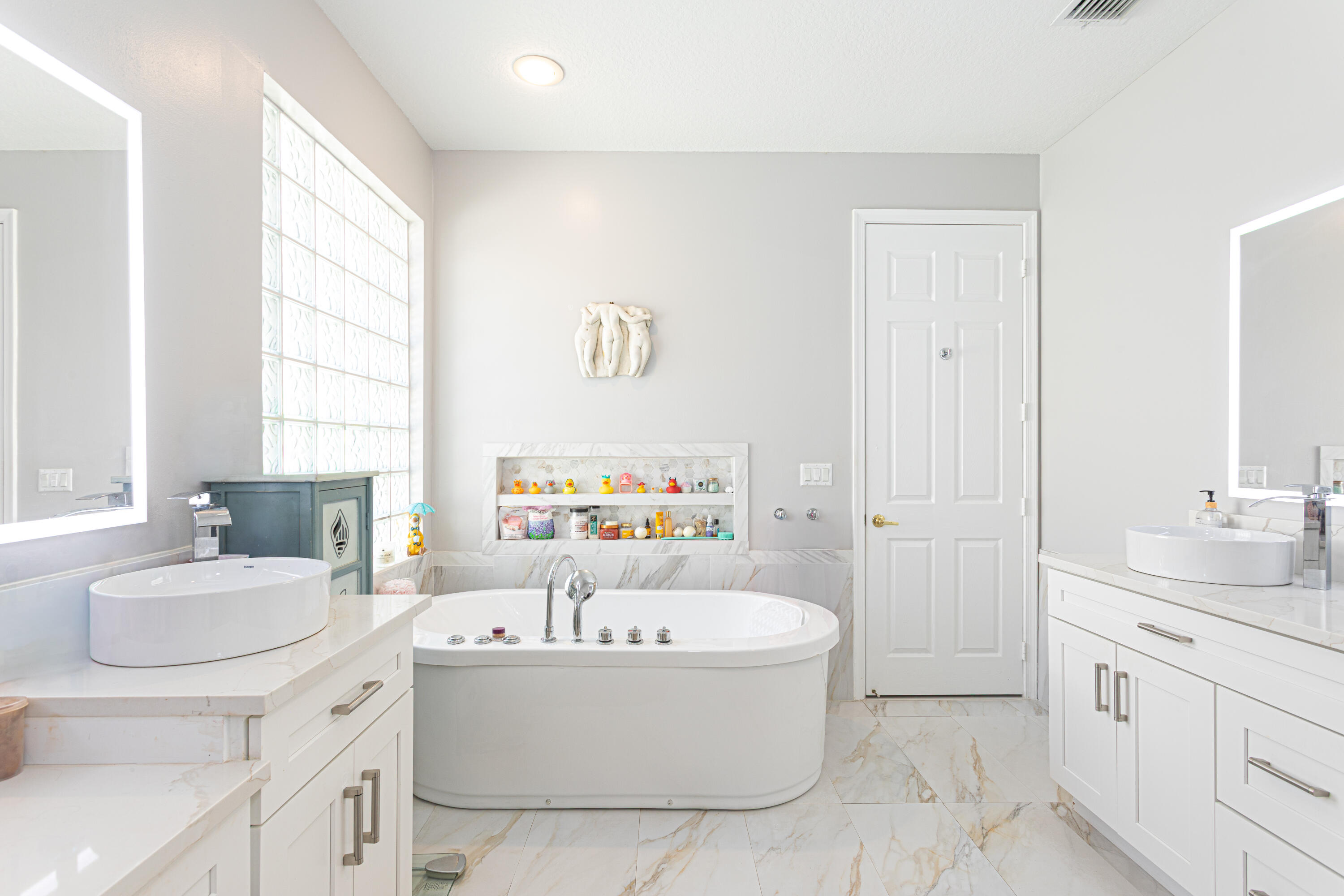 BAYWINDS RPD 10 - Residential