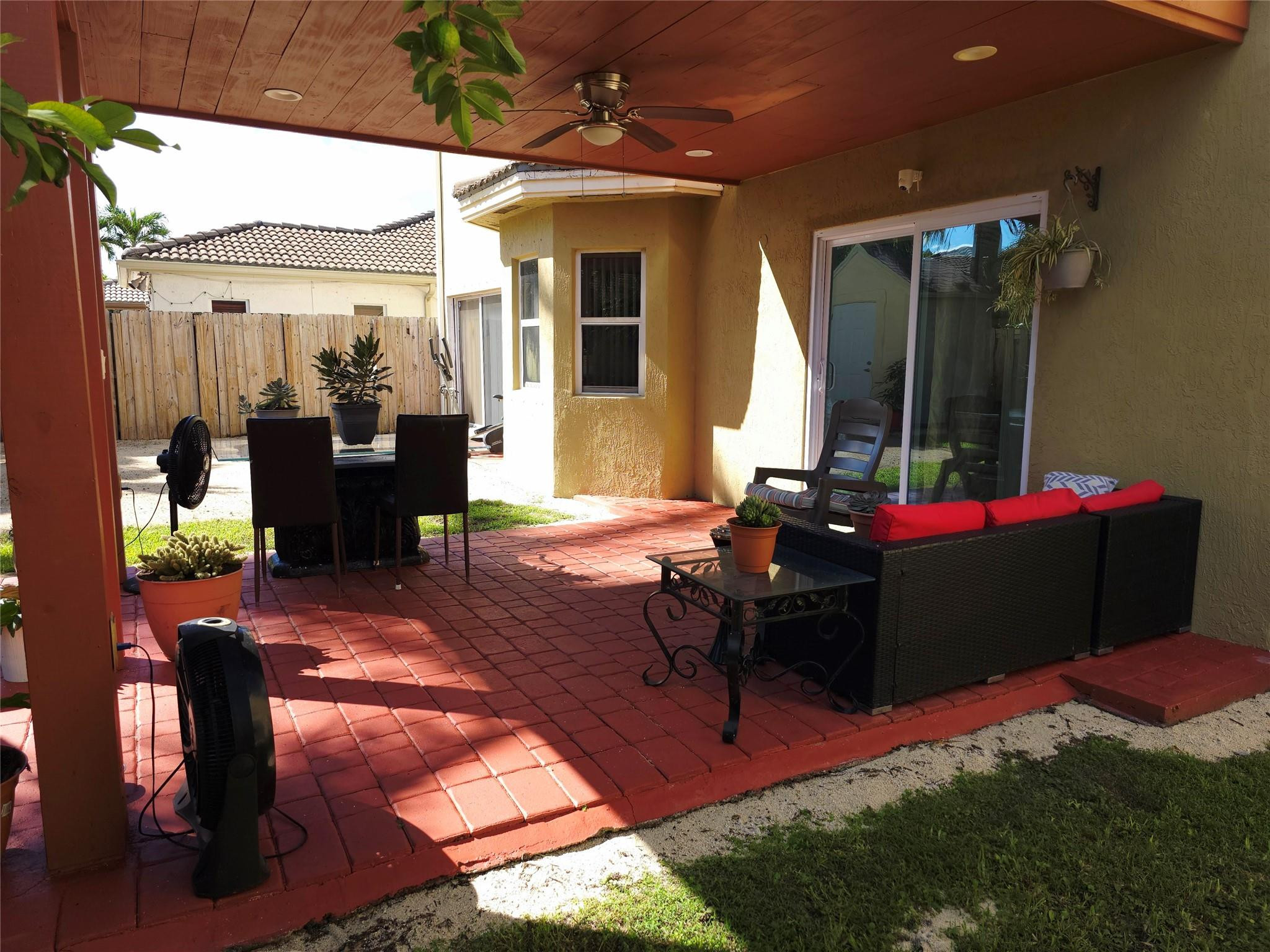 Pelican Bay At Old Cutler - Residential