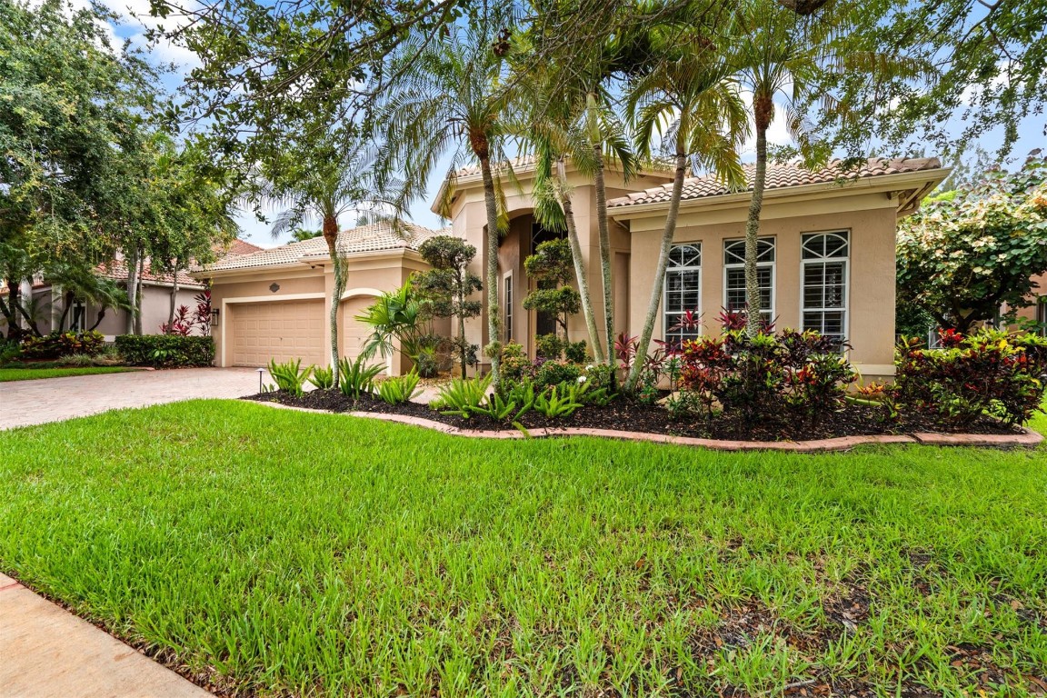 Rolling Hills Golf Estate - Residential