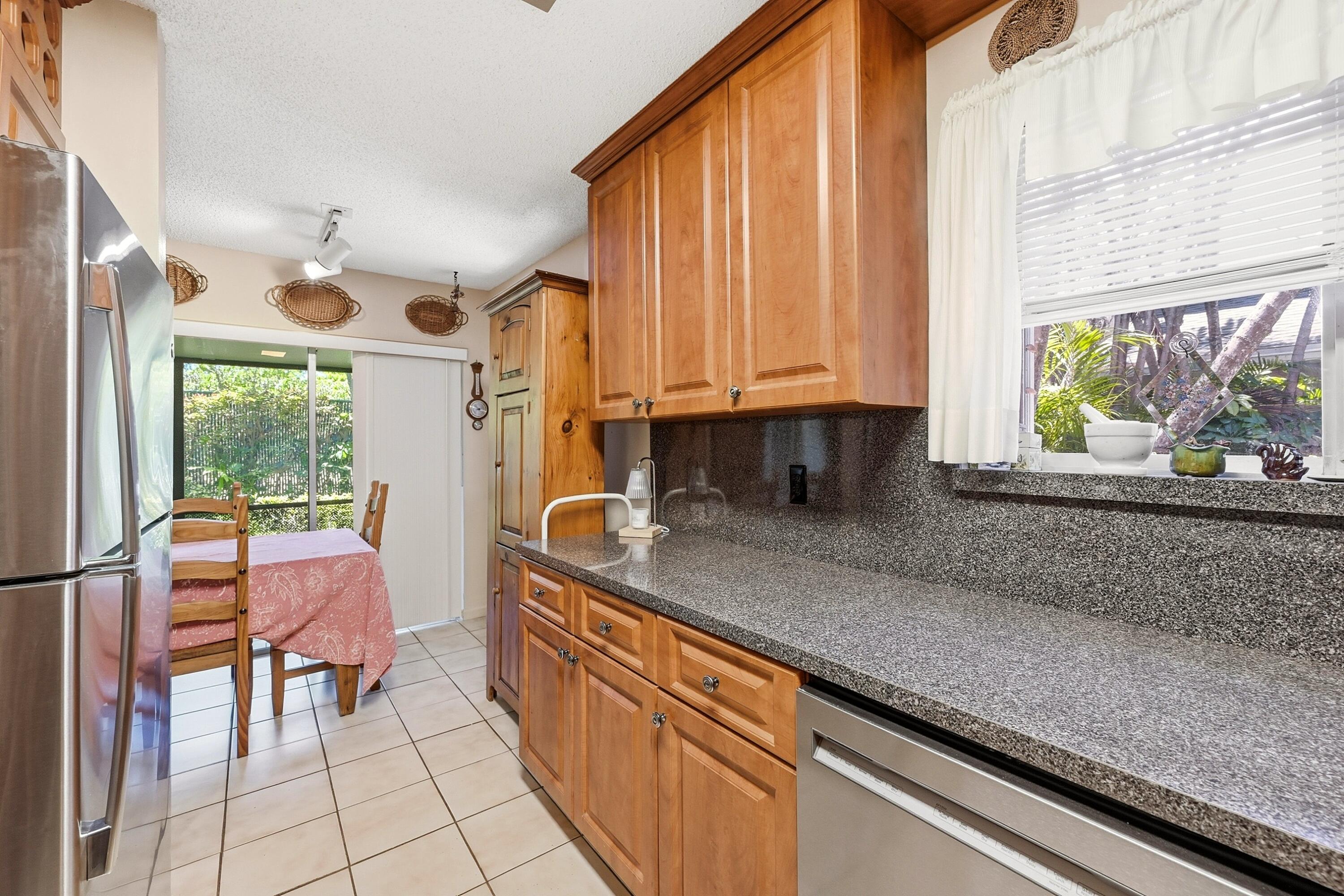 CORAL POINT NORTH - Residential