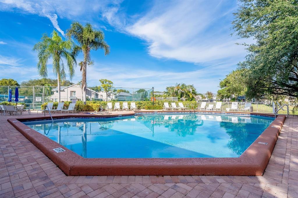 CORAL POINT NORTH - Residential