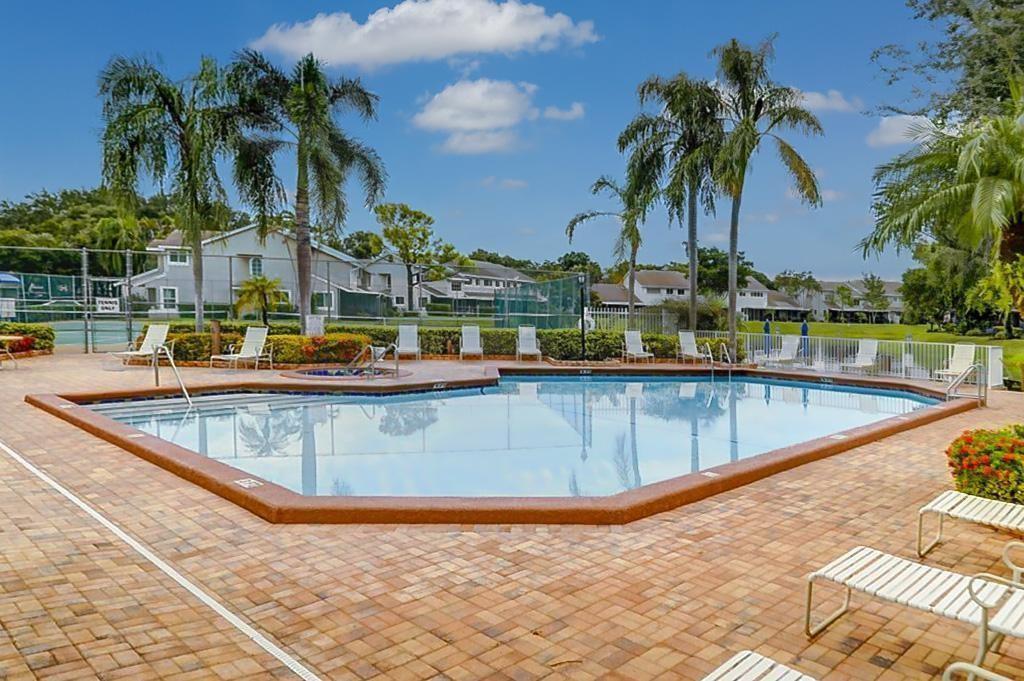 CORAL POINT NORTH - Residential