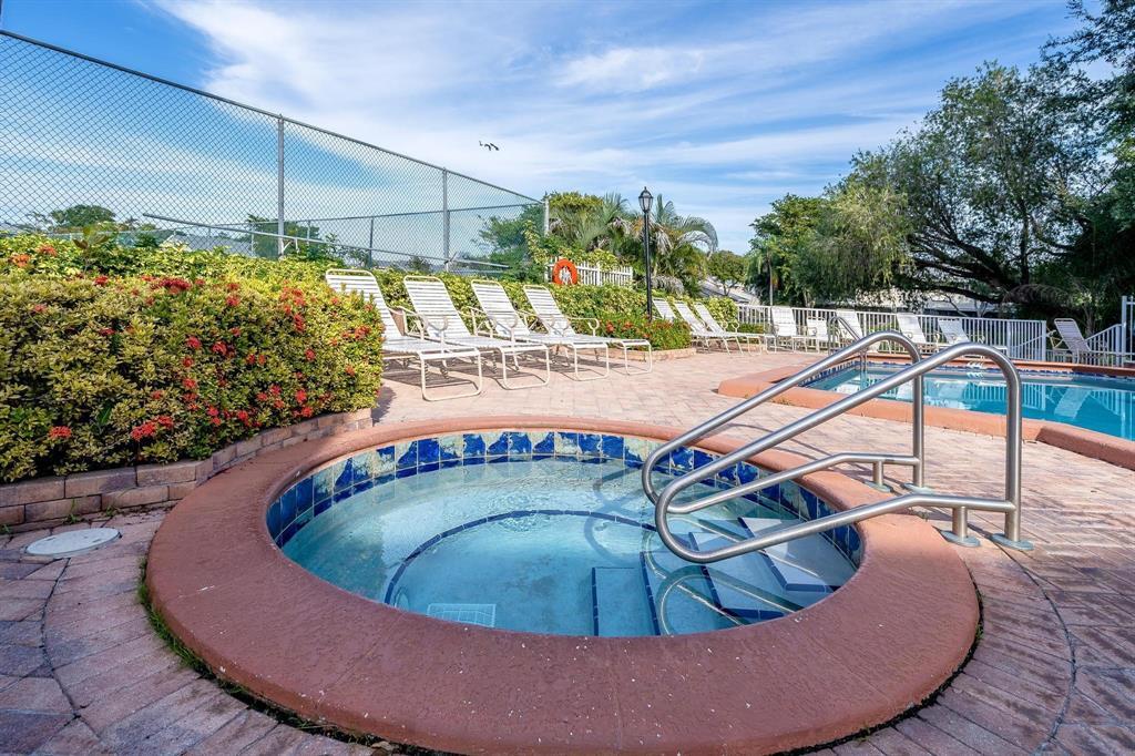 CORAL POINT NORTH - Residential