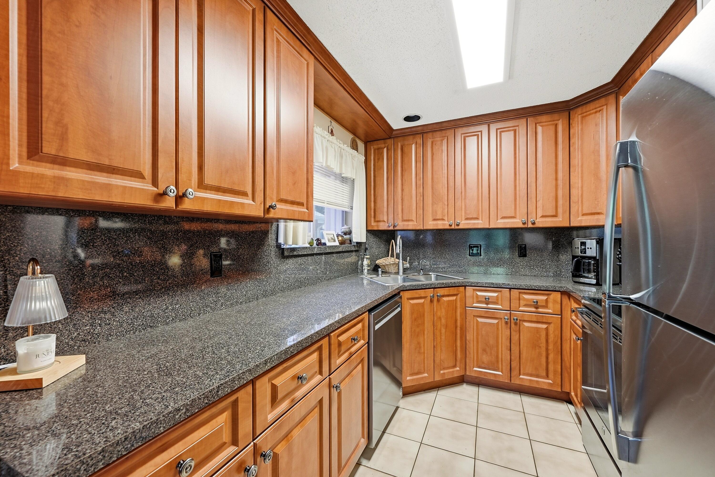 CORAL POINT NORTH - Residential