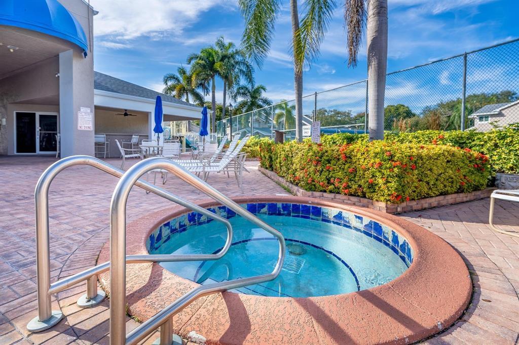 CORAL POINT NORTH - Residential