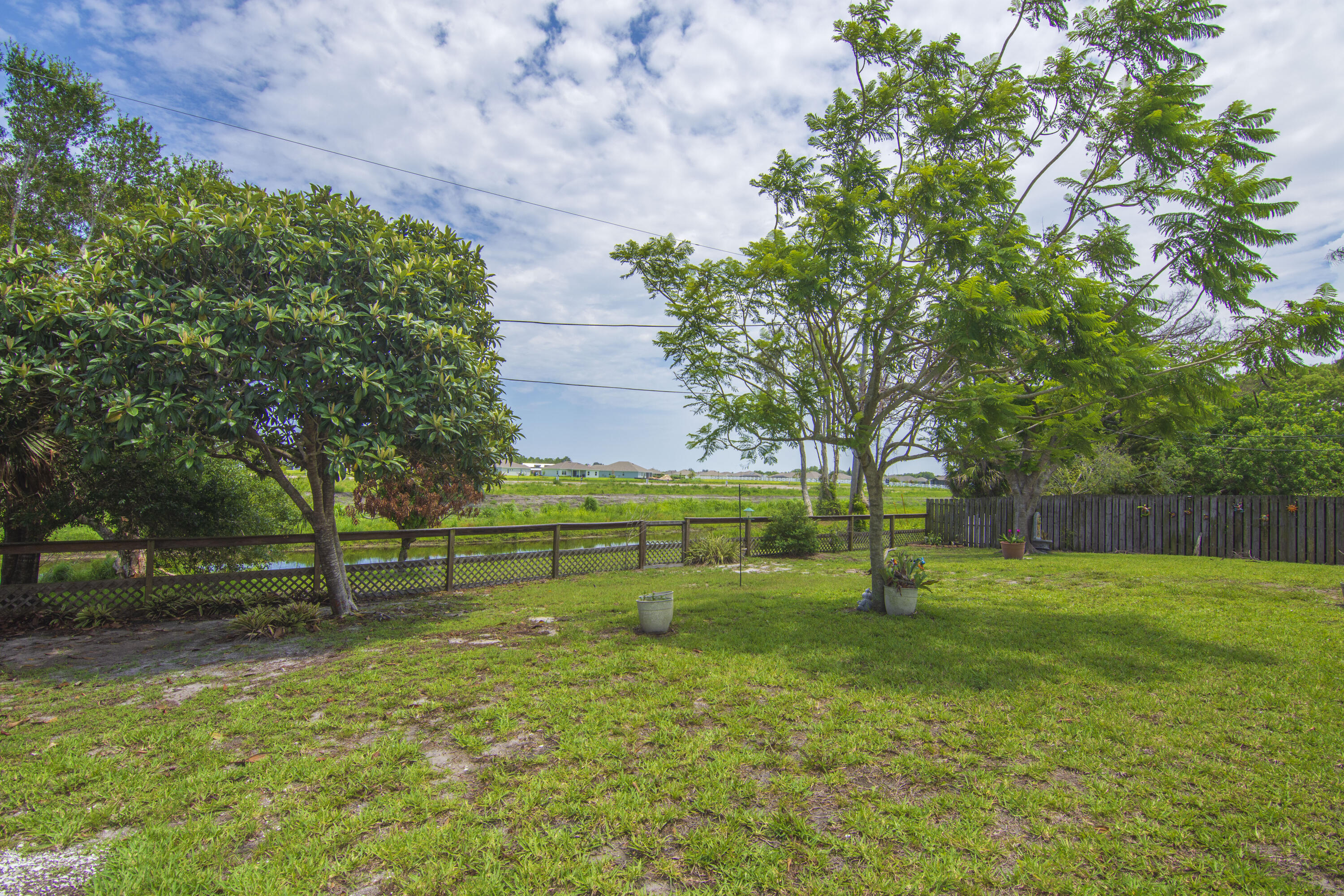 SEBASTIAN HIGHLANDS UNIT 15 - Residential