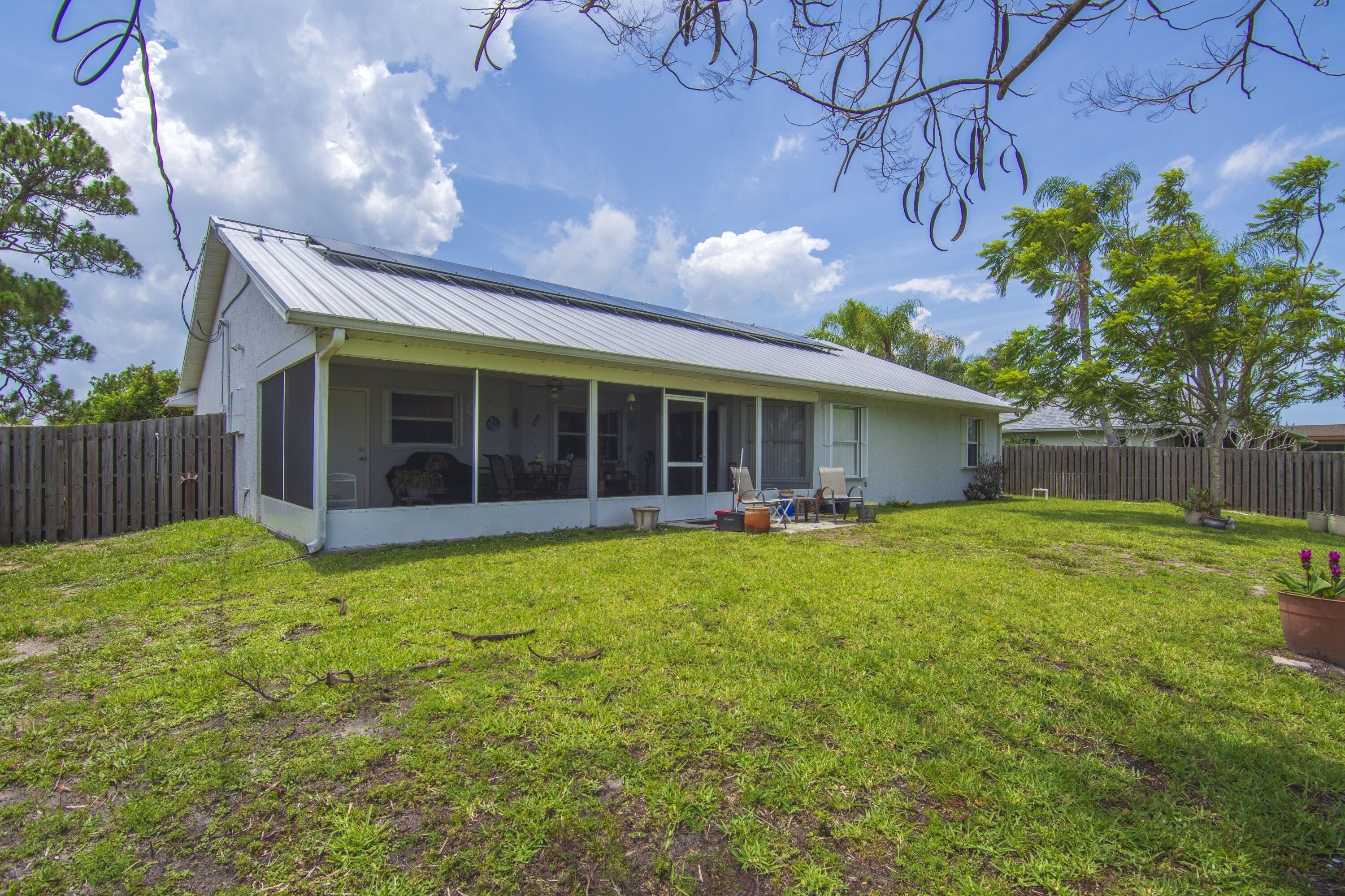 SEBASTIAN HIGHLANDS UNIT 15 - Residential