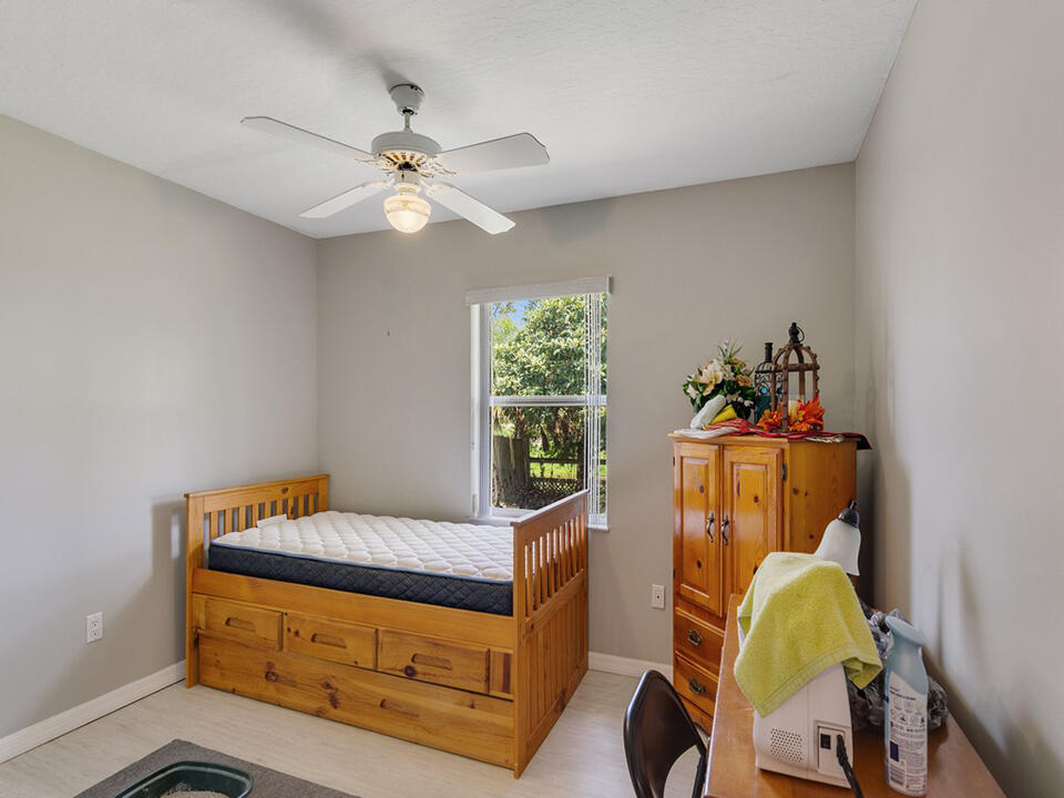 SEBASTIAN HIGHLANDS UNIT 15 - Residential