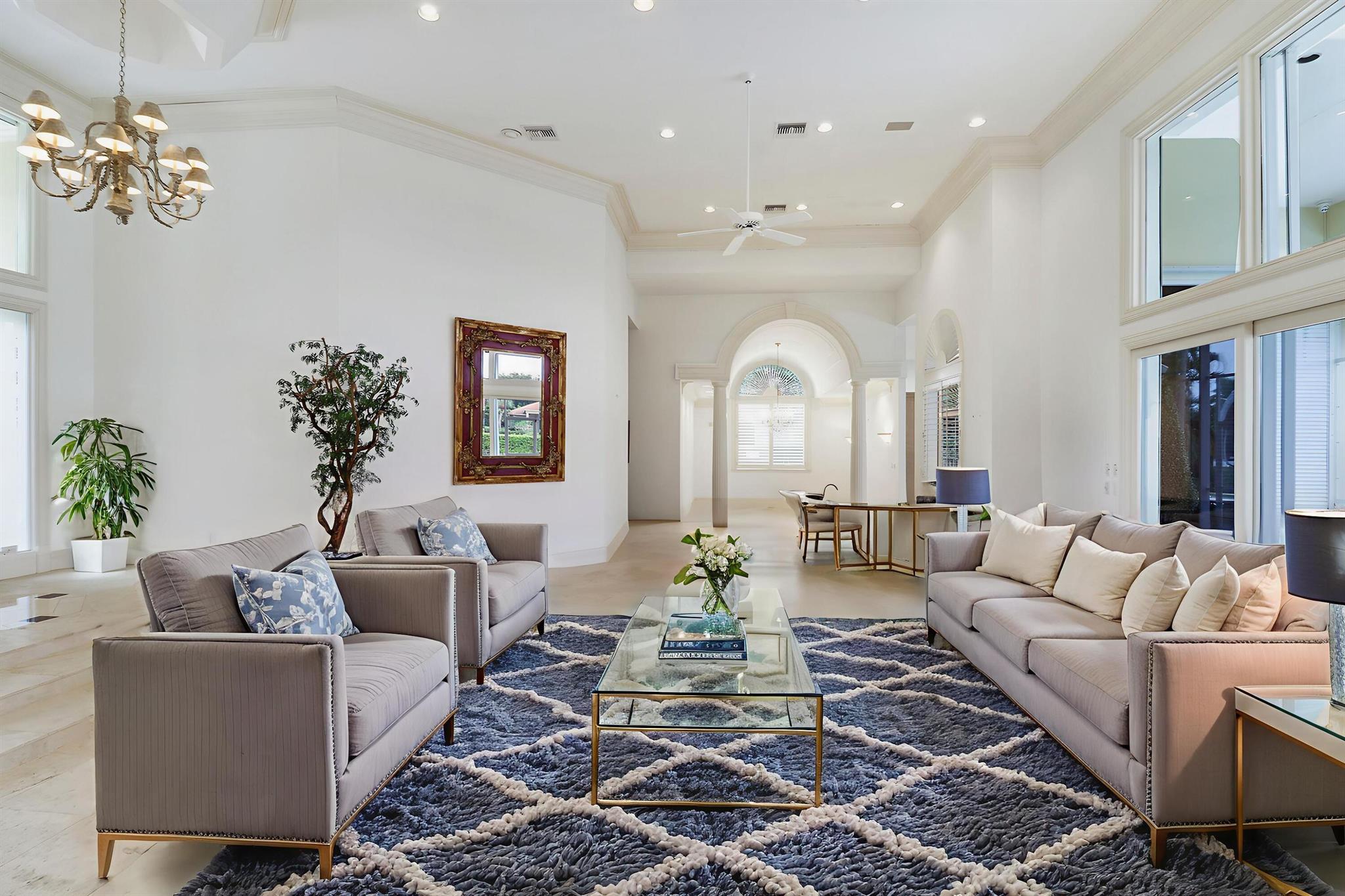 ADMIRALS COVE PAR E - Residential