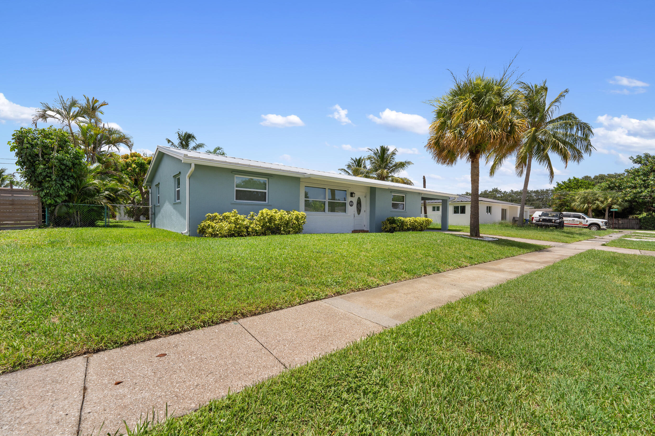 BRENTWOOD - Residential Lease