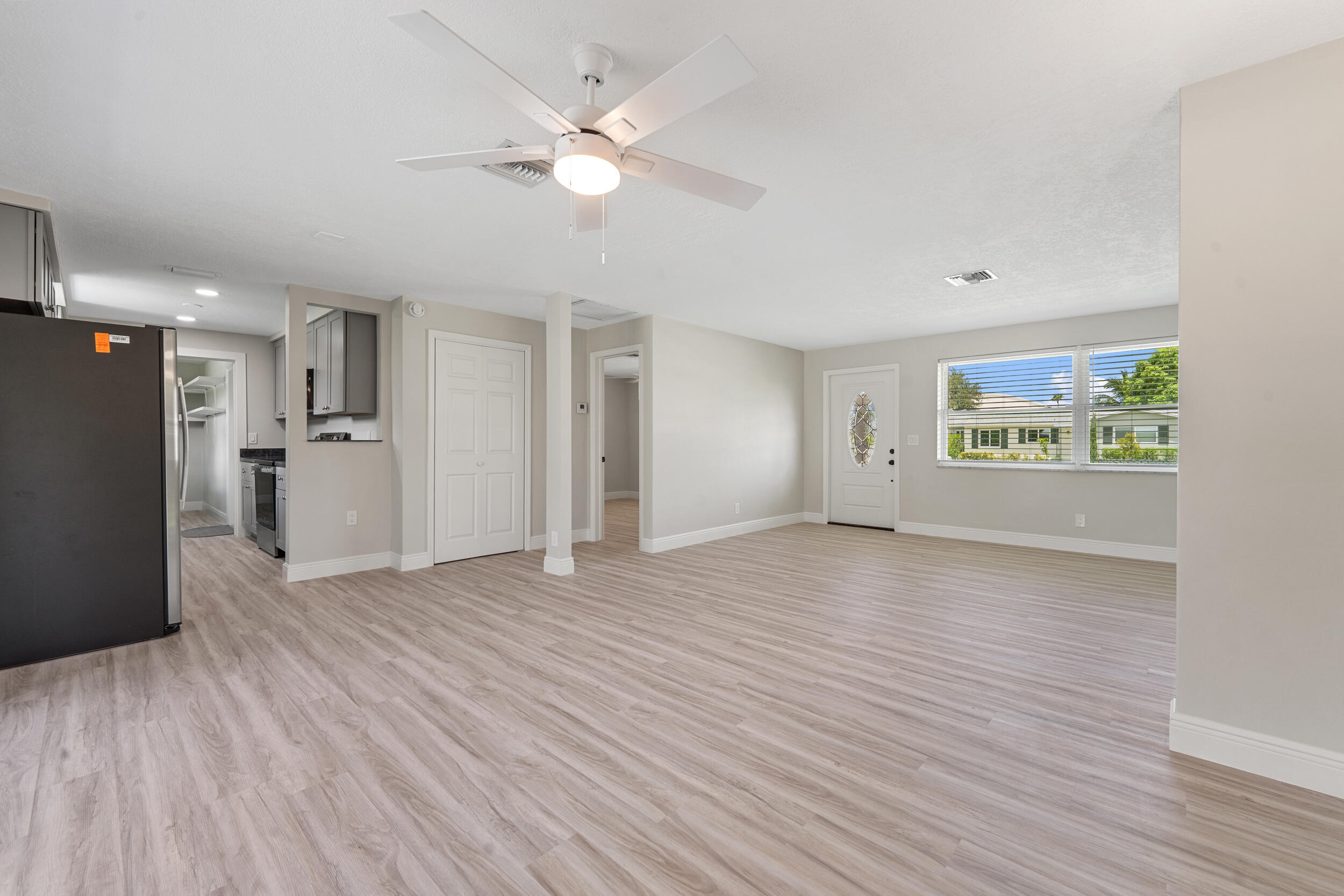 BRENTWOOD - Residential Lease