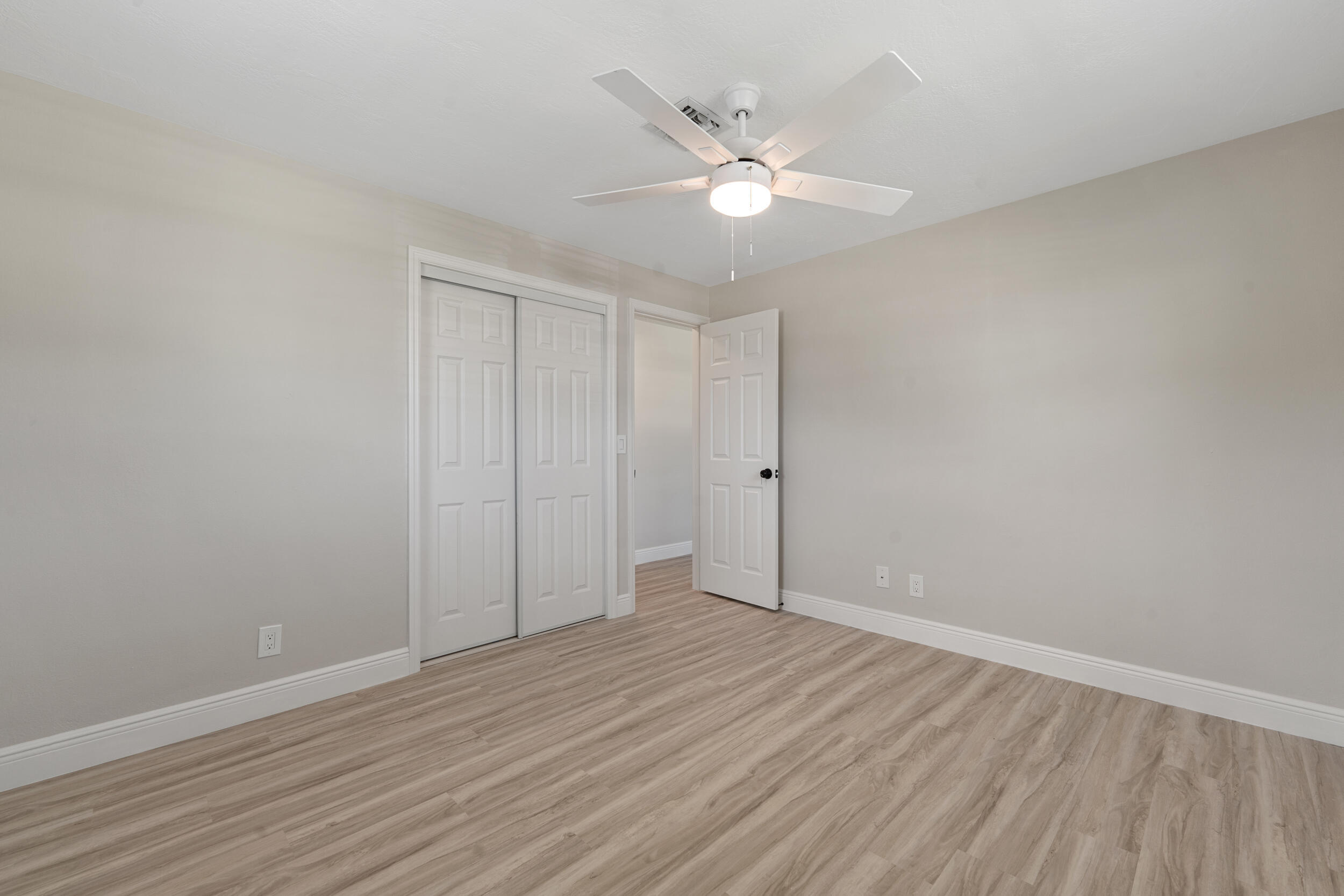 BRENTWOOD - Residential Lease