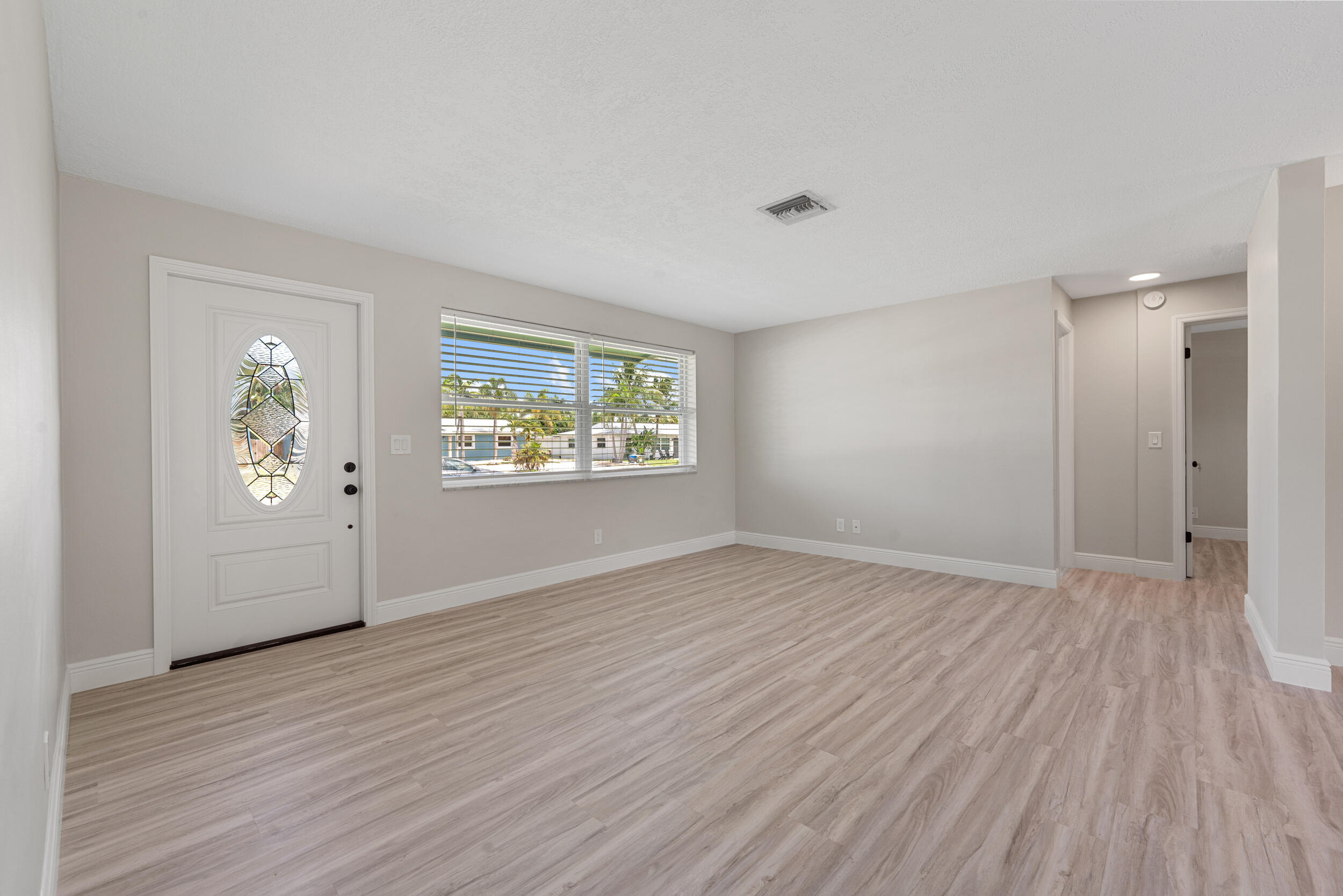 BRENTWOOD - Residential Lease
