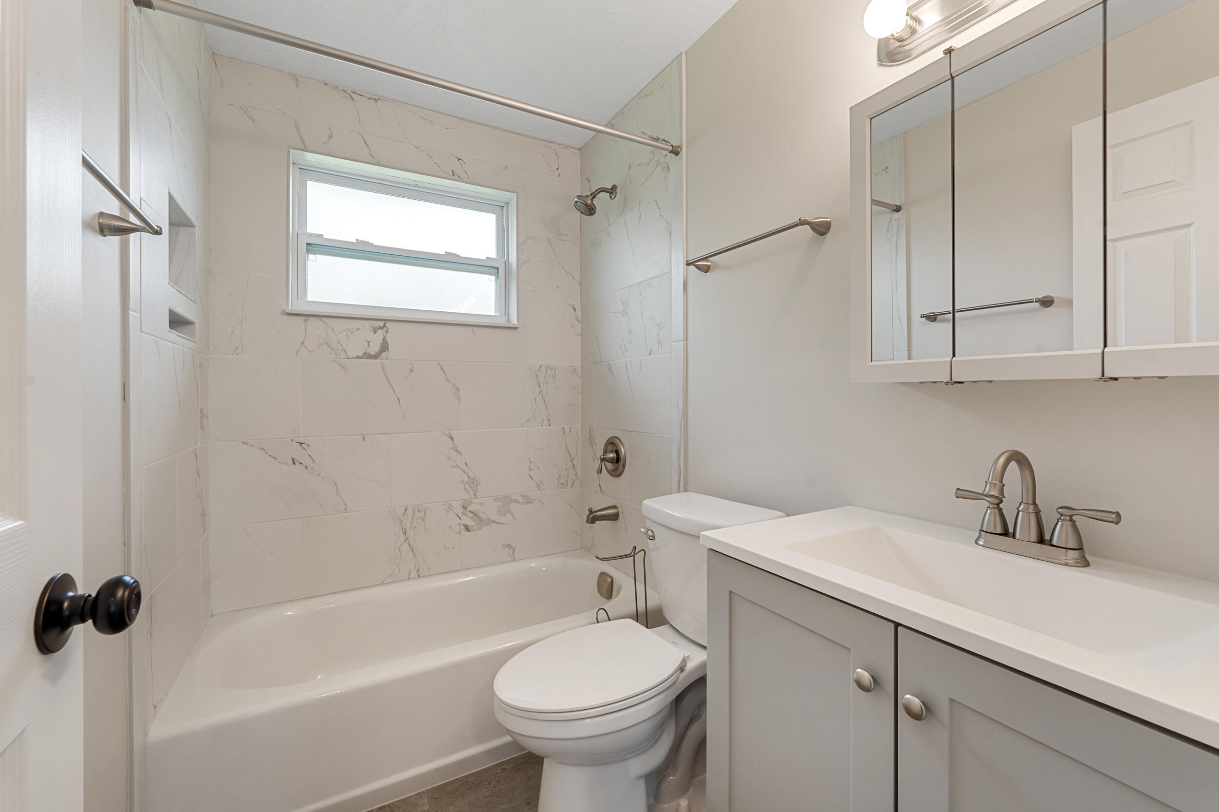 BRENTWOOD - Residential Lease