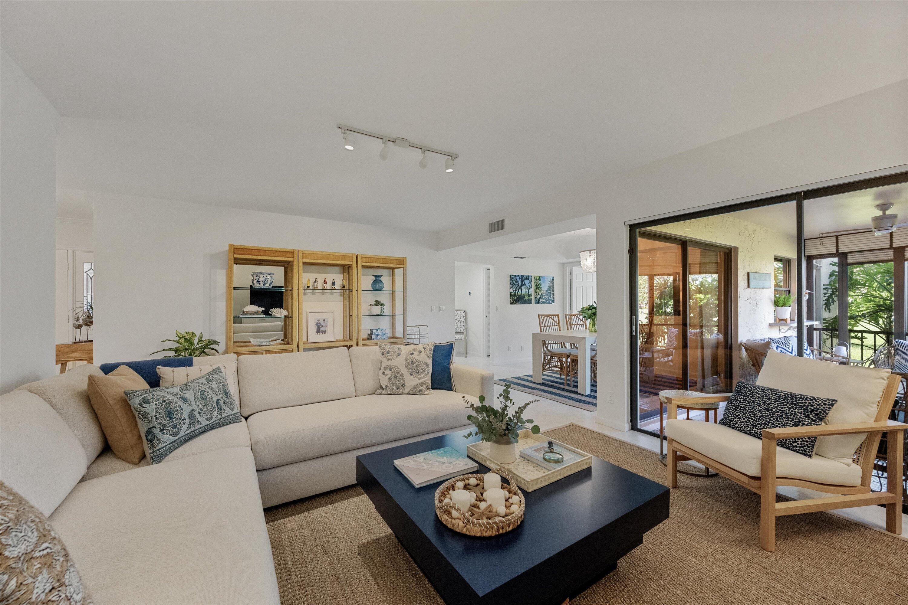 WATERBEND AT JONATHANS LANDING CONDO - Residential