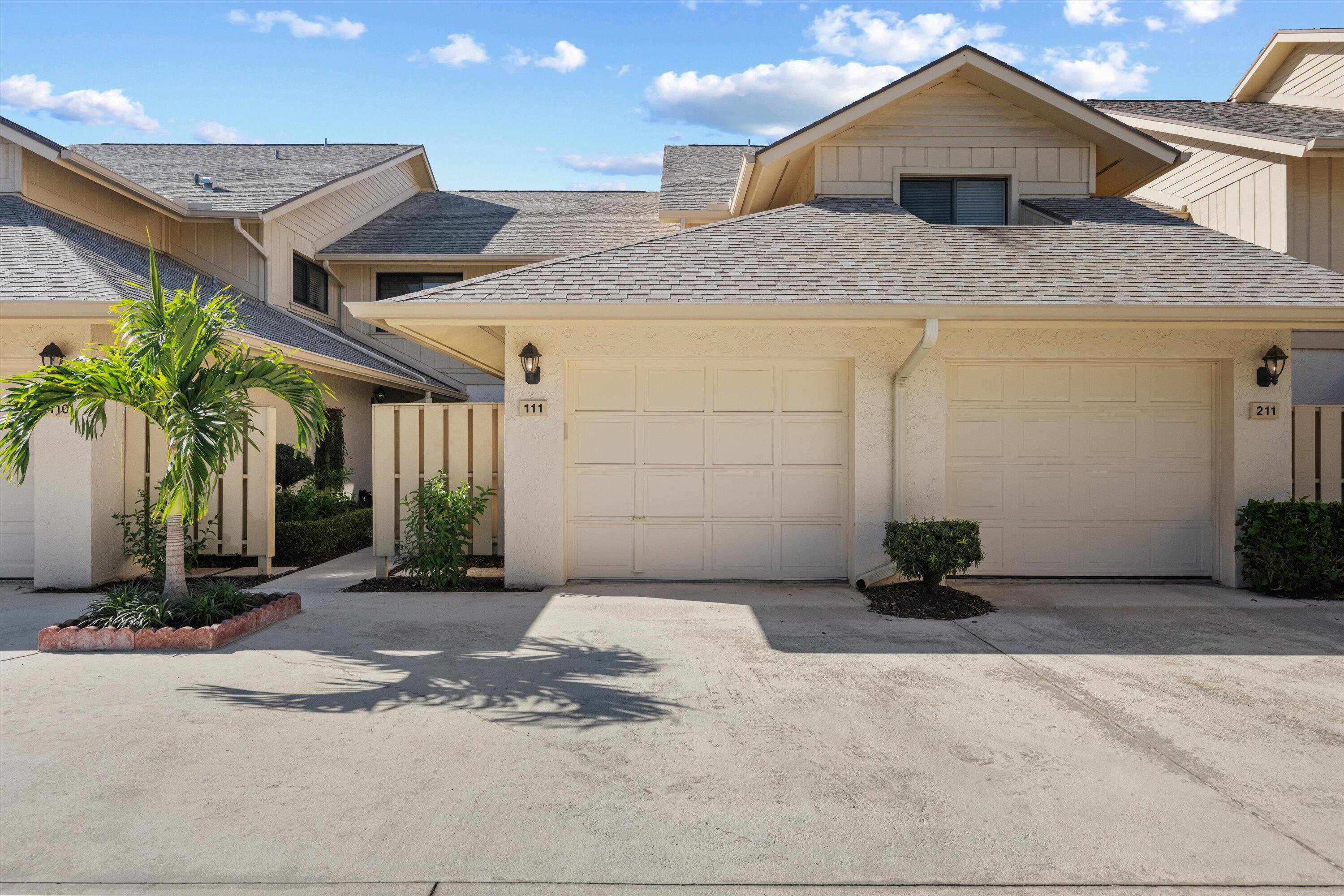 WATERBEND AT JONATHANS LANDING CONDO - Residential