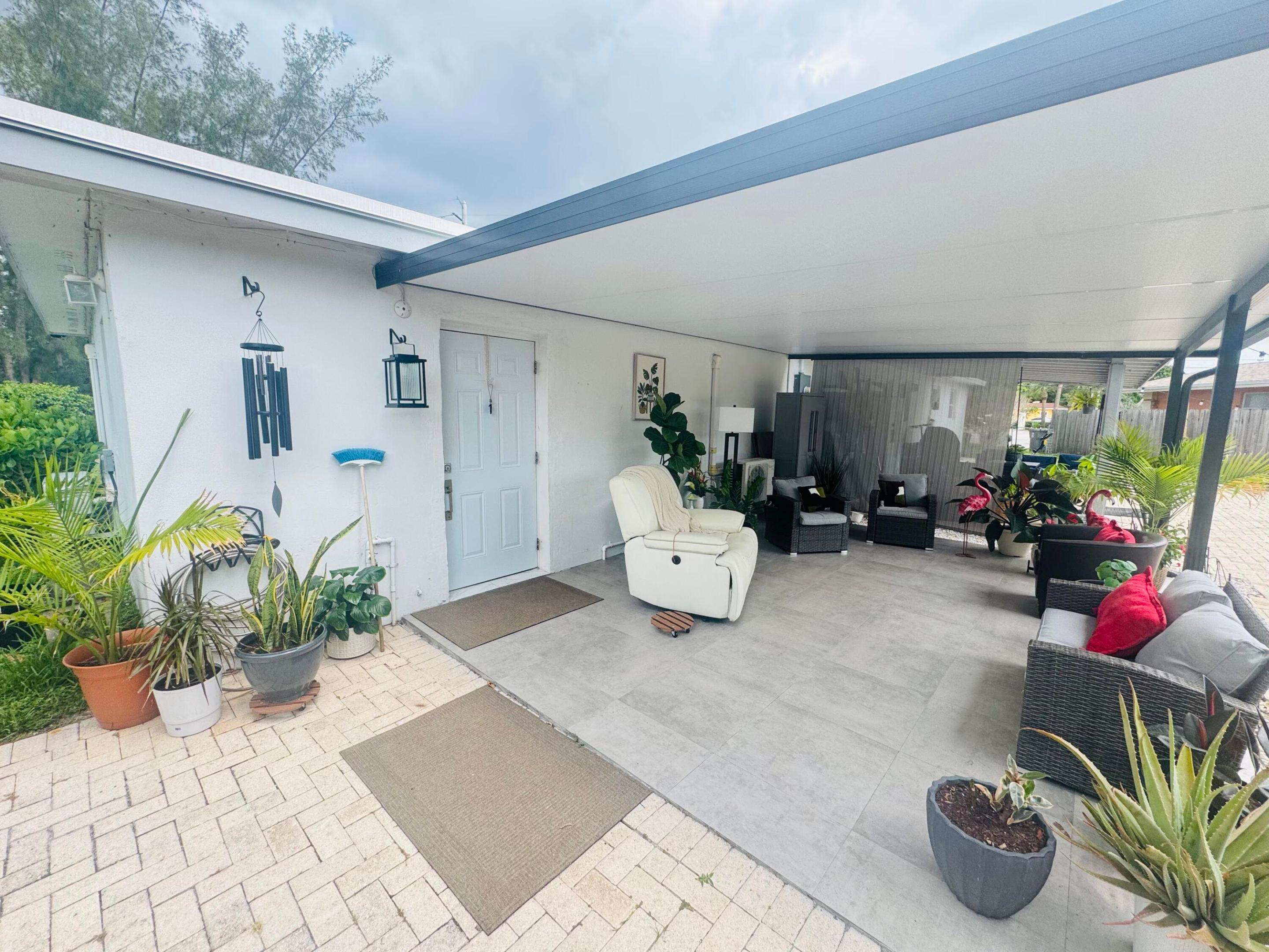 Cozy 1BR/1BA For Rent- West Palm Beach 33415 - Private Patio. Available for annual rent at $1975 a month. Available for short term rental at $2100 per month. No HOA. Private entrance. Stackable washer/dryer in the unit. Pets at owner's discretion.