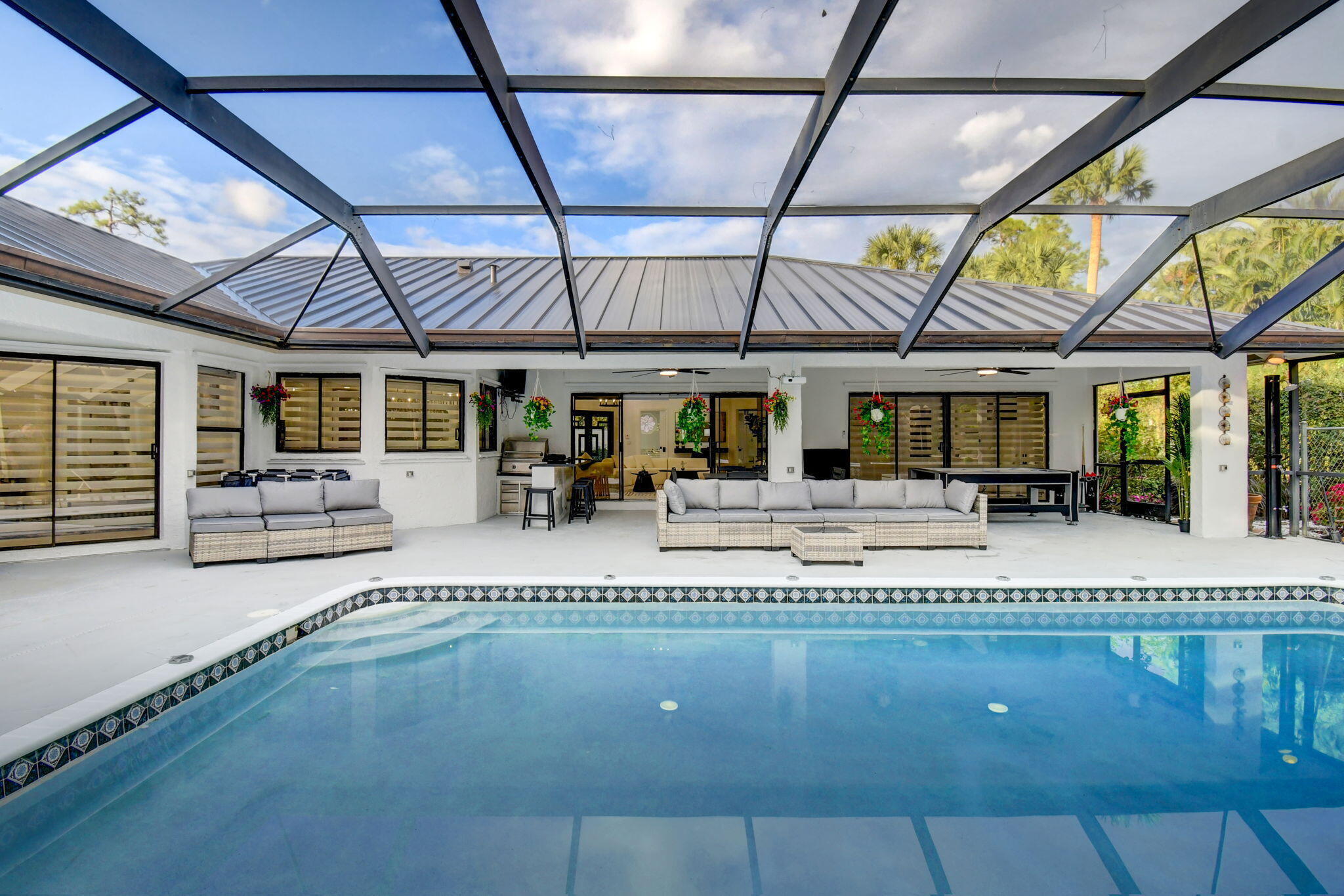 PINEWOOD OF WELLINGTON - Residential