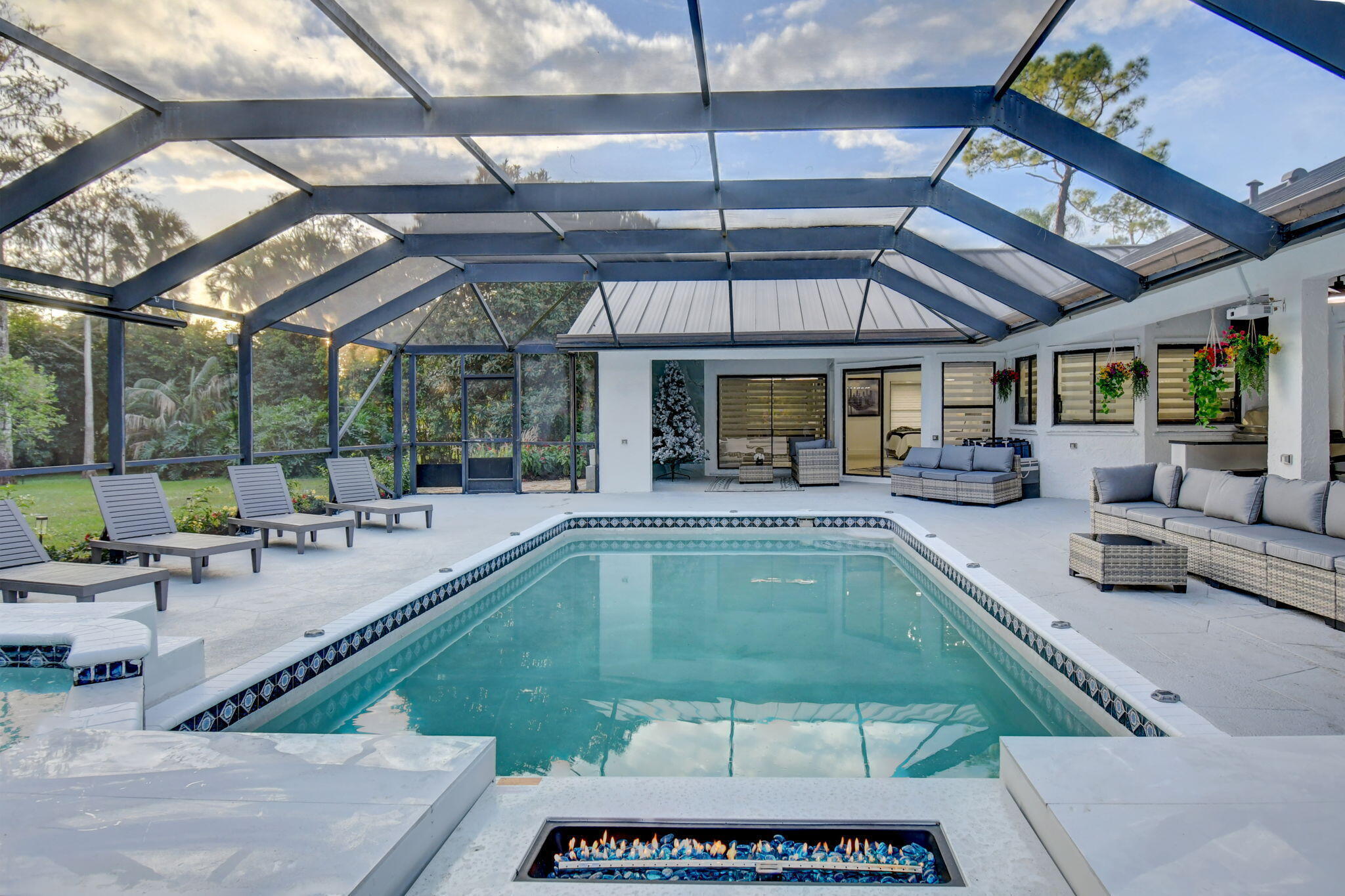 PINEWOOD OF WELLINGTON - Residential