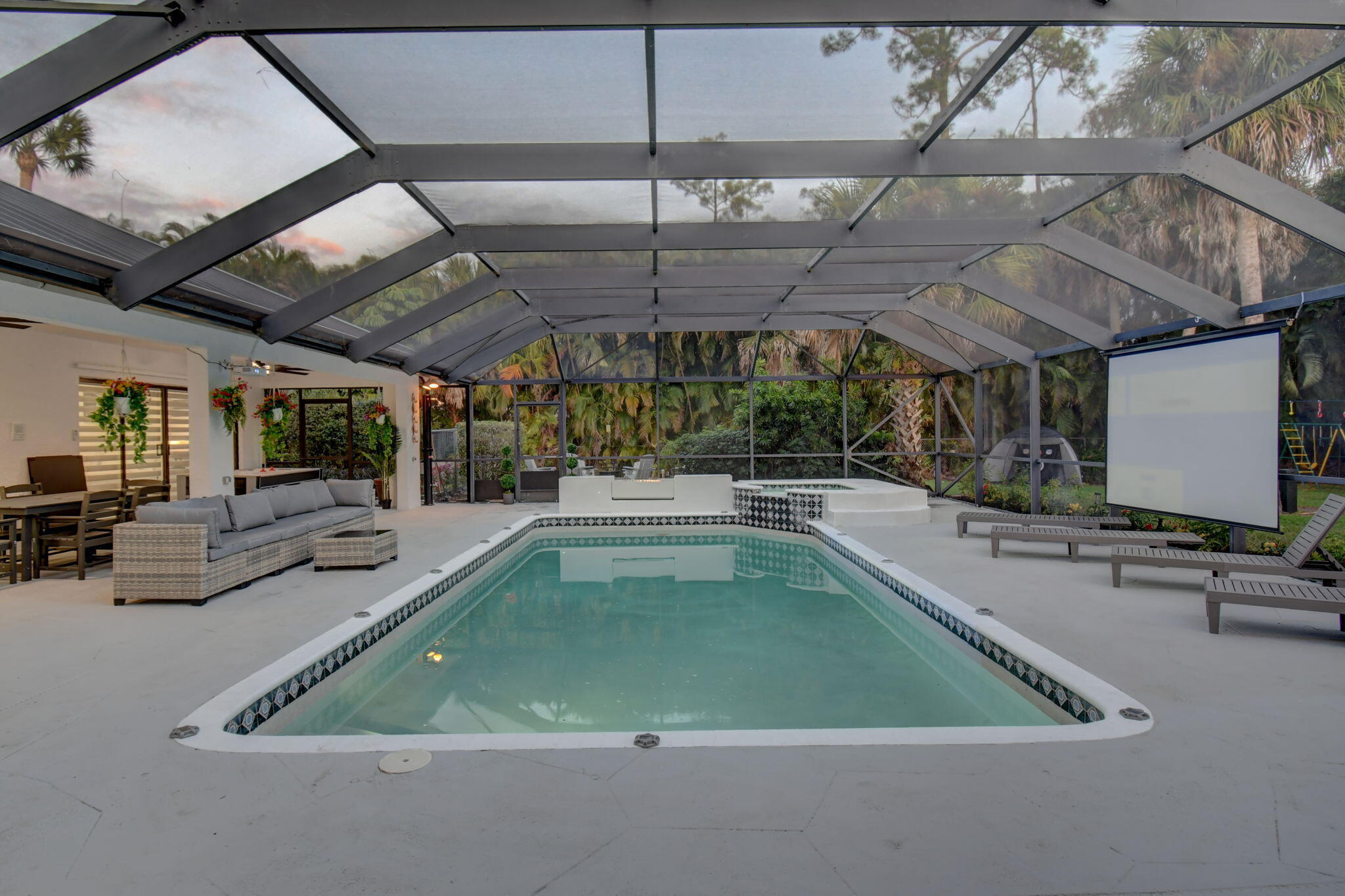 PINEWOOD OF WELLINGTON - Residential