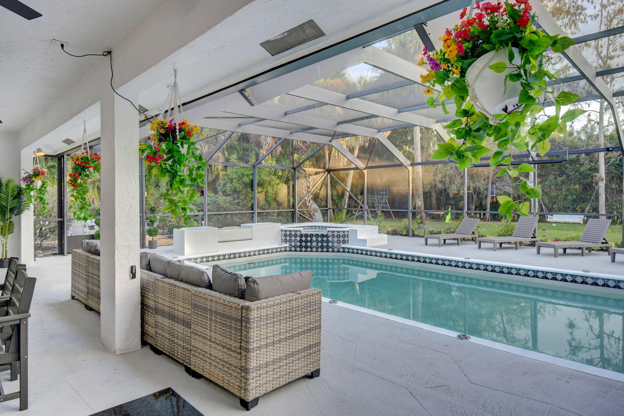 PINEWOOD OF WELLINGTON - Residential