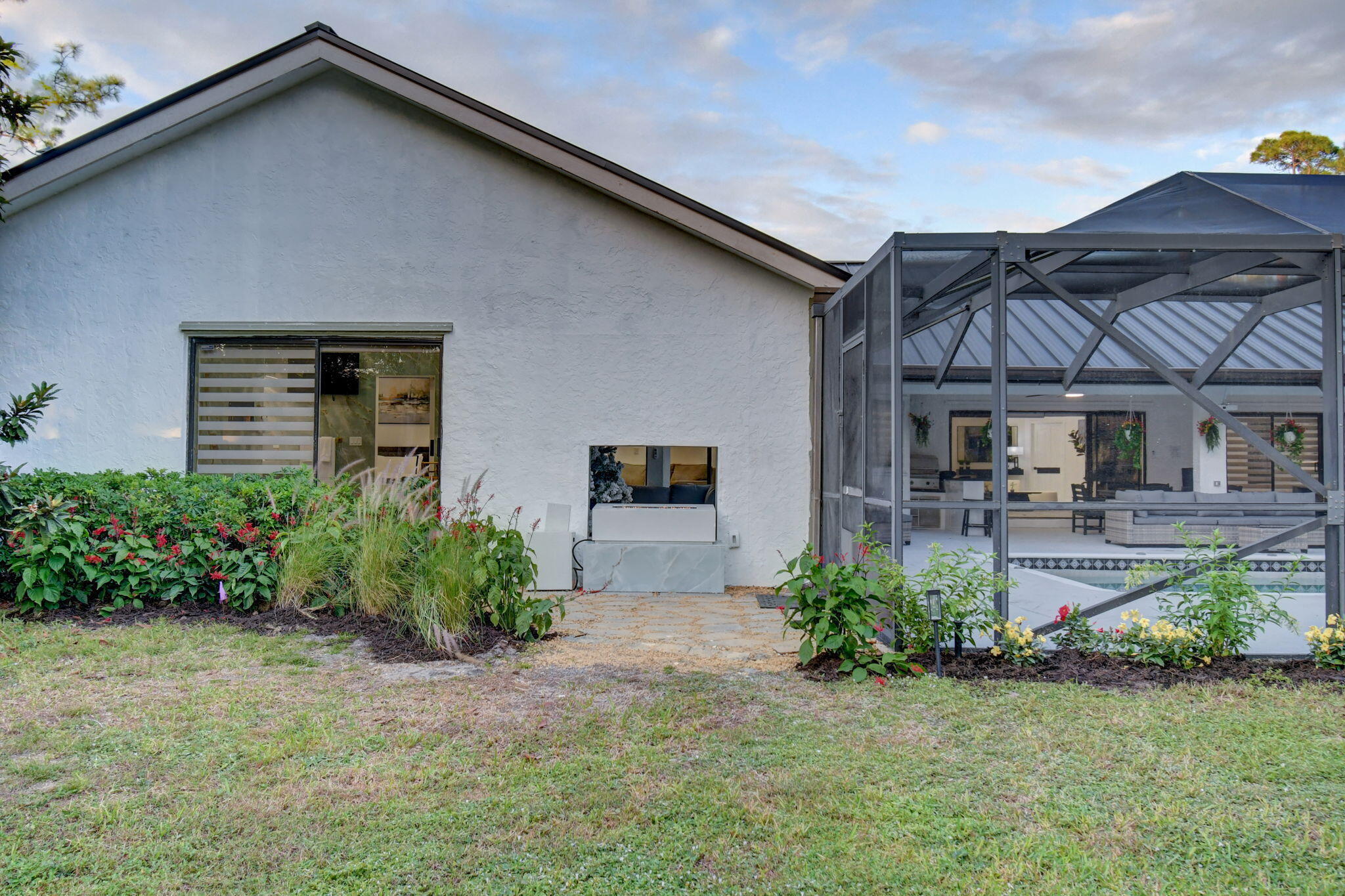 PINEWOOD OF WELLINGTON - Residential