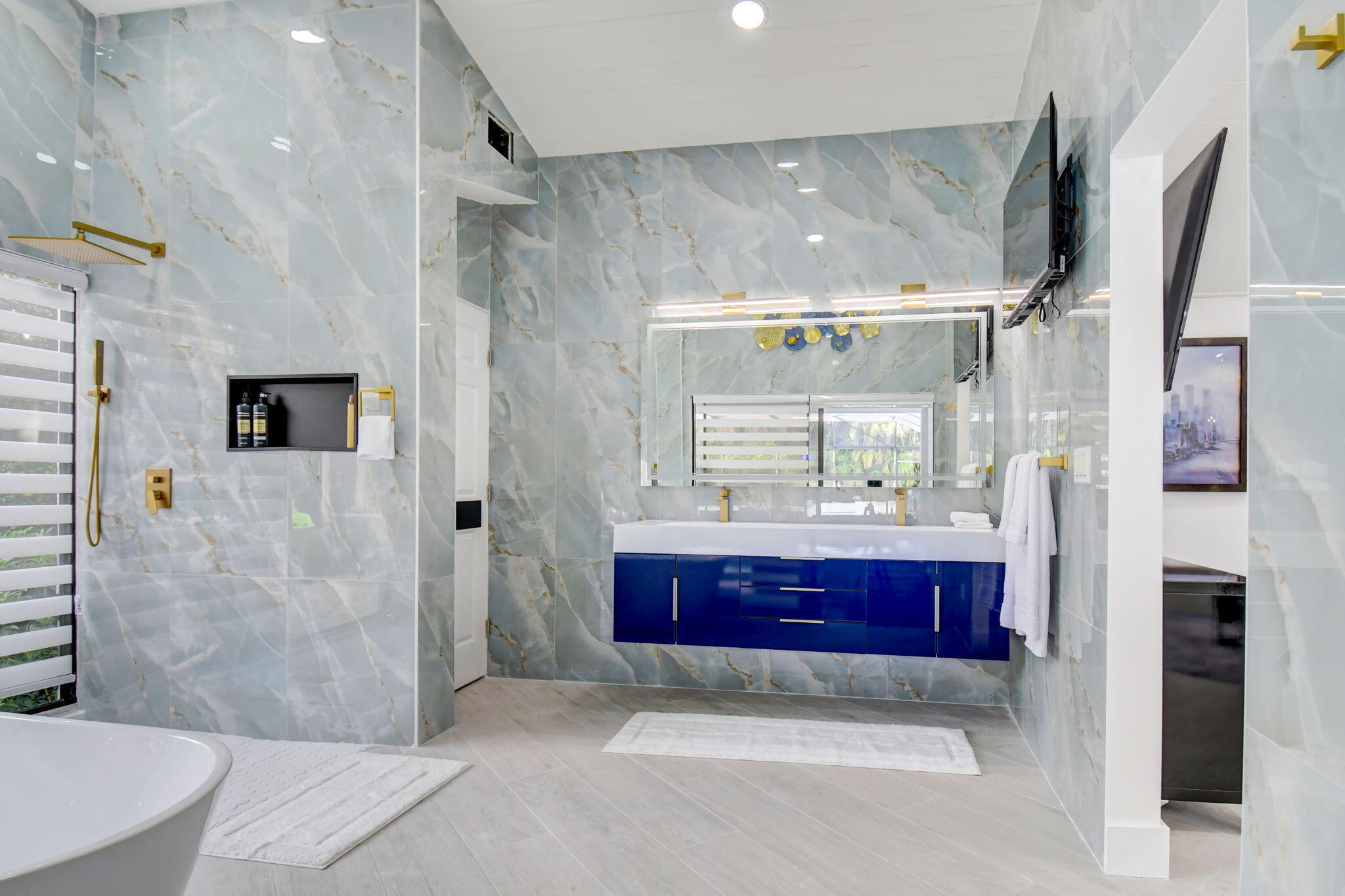 PINEWOOD OF WELLINGTON - Residential