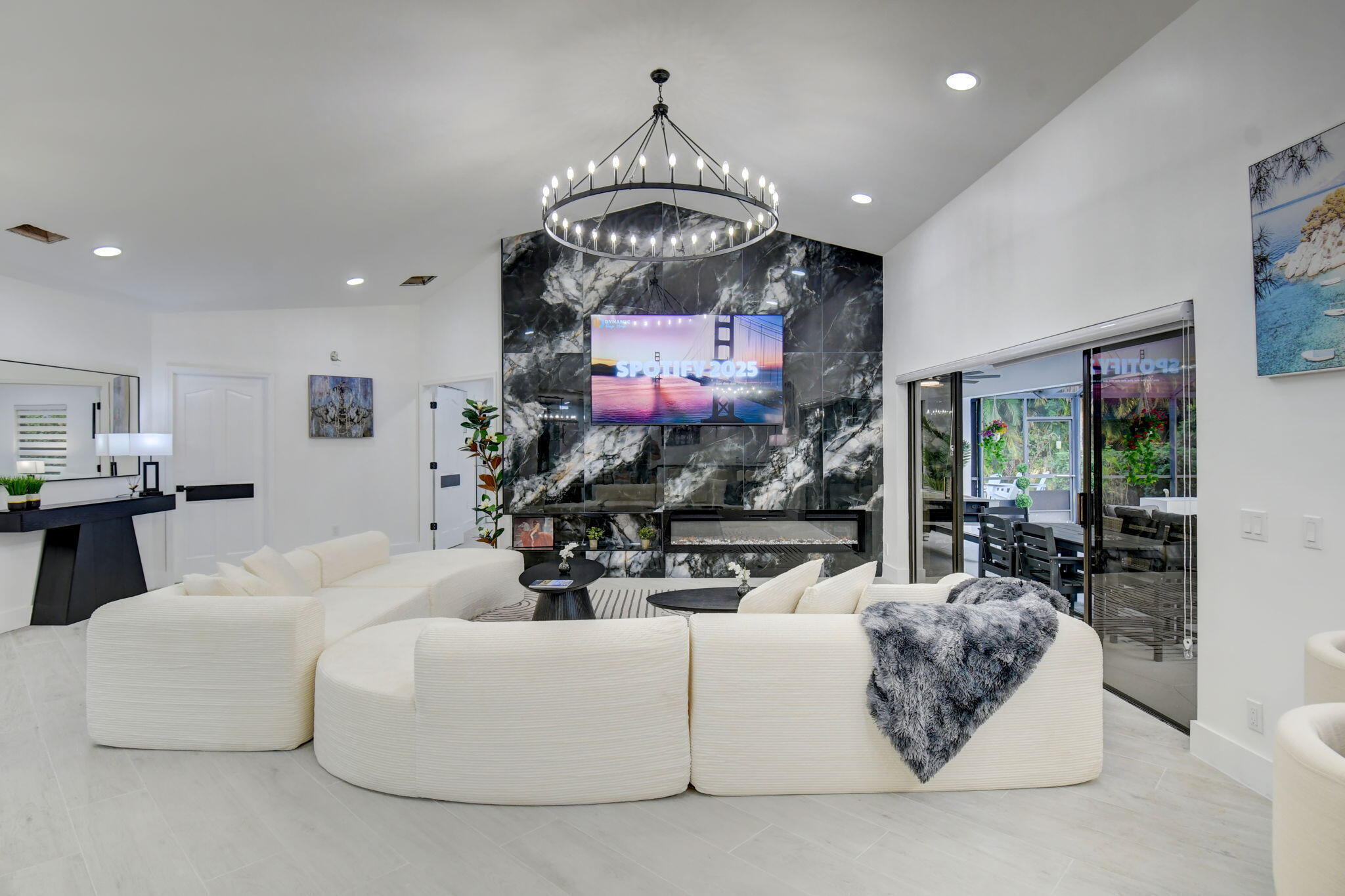 PINEWOOD OF WELLINGTON - Residential