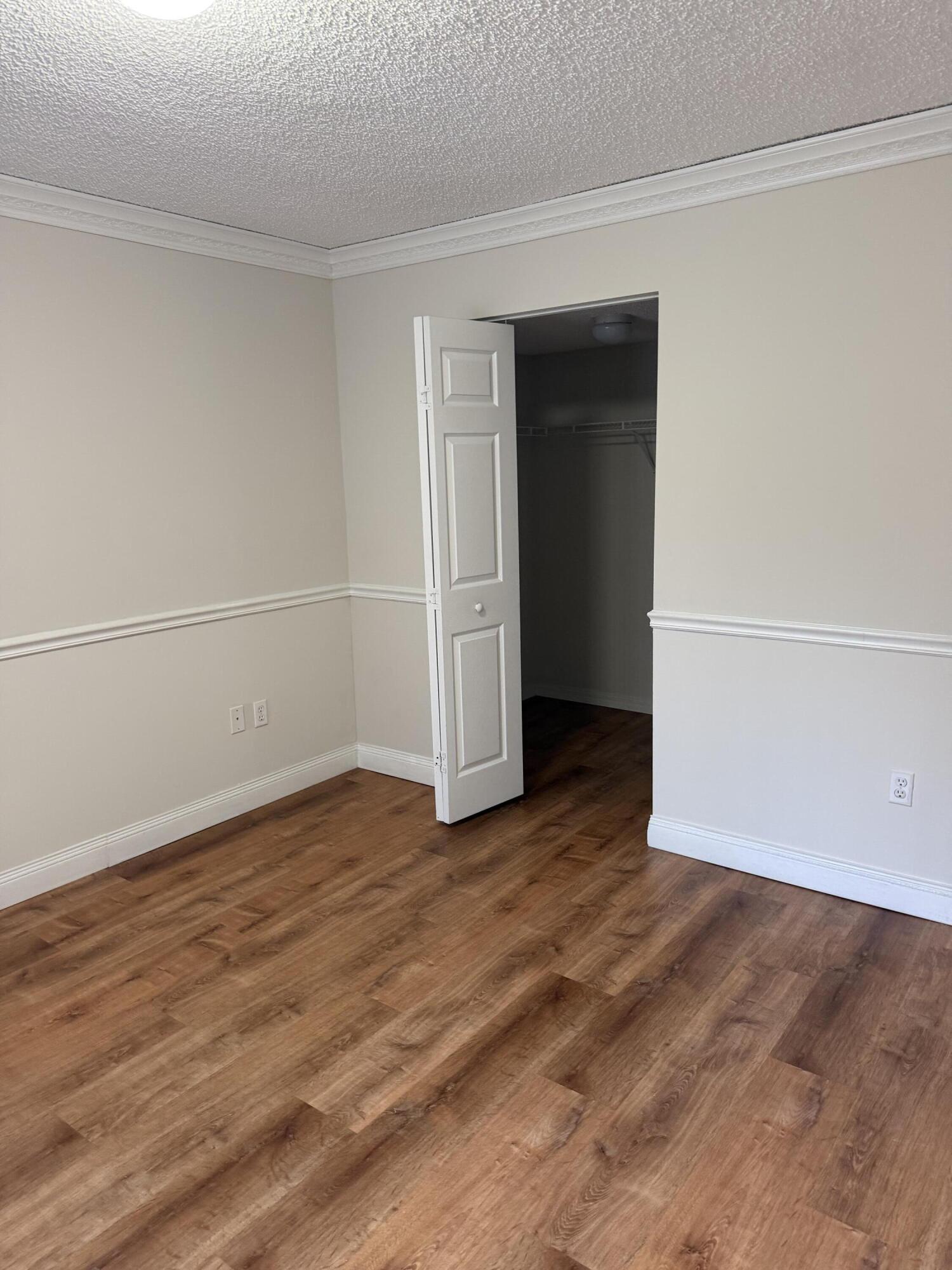 GRAND VIEW AT CRESTWOOD CONDO - Residential Lease