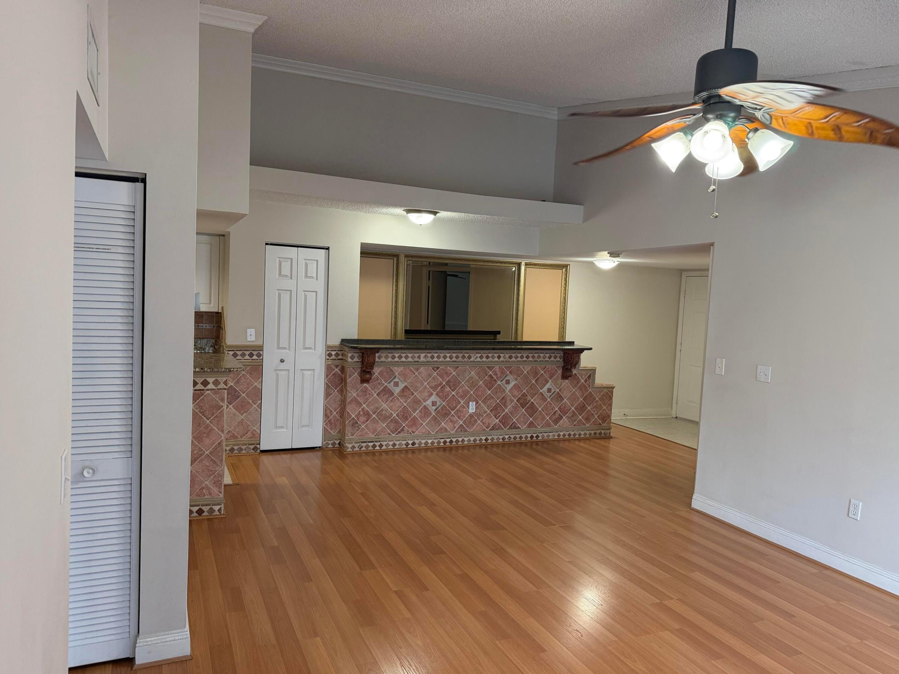 GRAND VIEW AT CRESTWOOD CONDO - Residential Lease