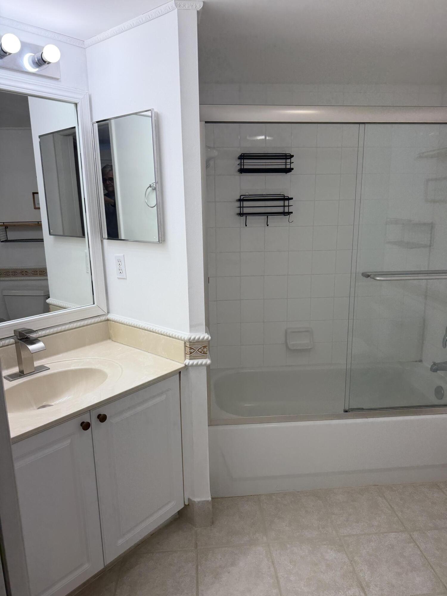 GRAND VIEW AT CRESTWOOD CONDO - Residential Lease