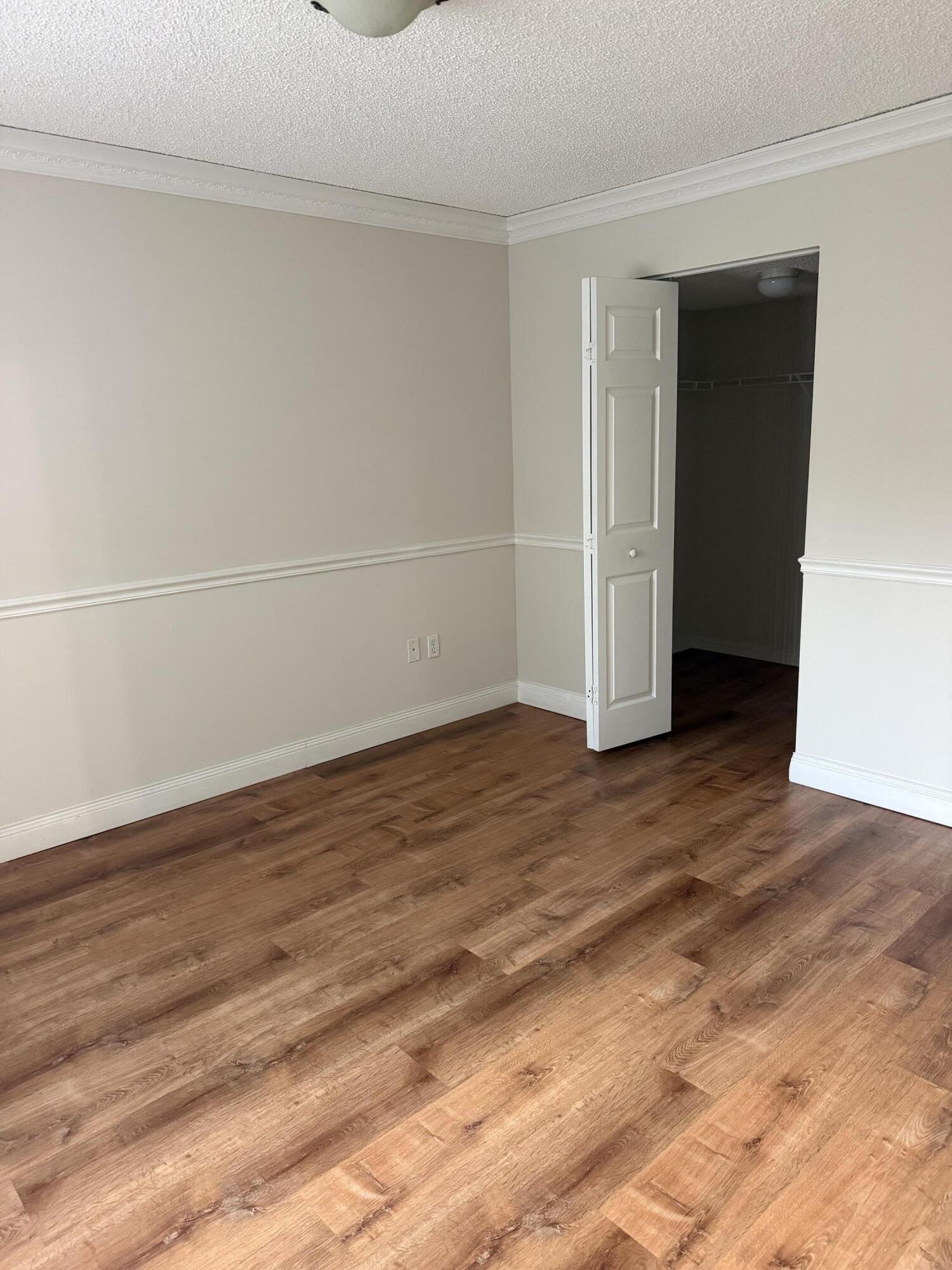 GRAND VIEW AT CRESTWOOD CONDO - Residential Lease