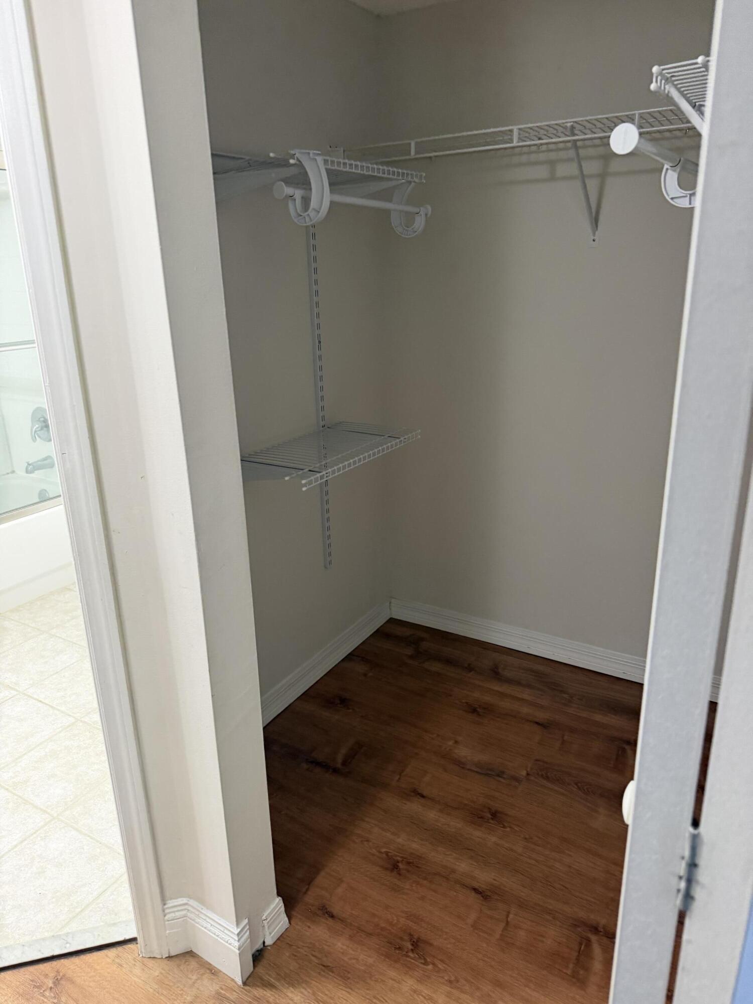 GRAND VIEW AT CRESTWOOD CONDO - Residential Lease