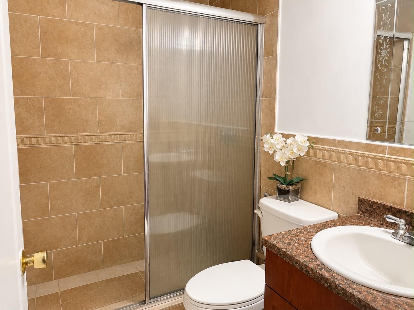 CAROLYNN TOWNHOUSE CONDO - Residential