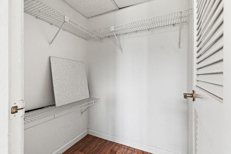 OAK COURT CONDO - Residential