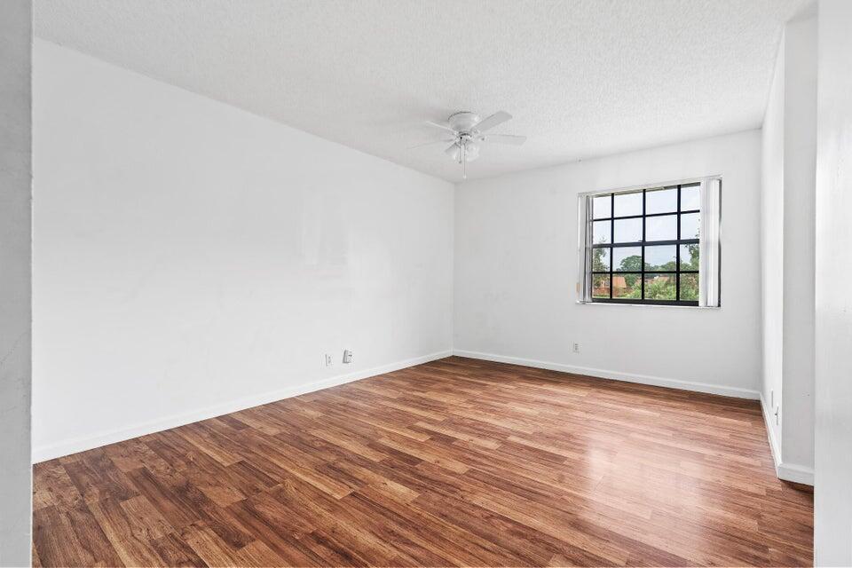 OAK COURT CONDO - Residential