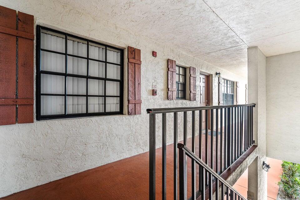 OAK COURT CONDO - Residential