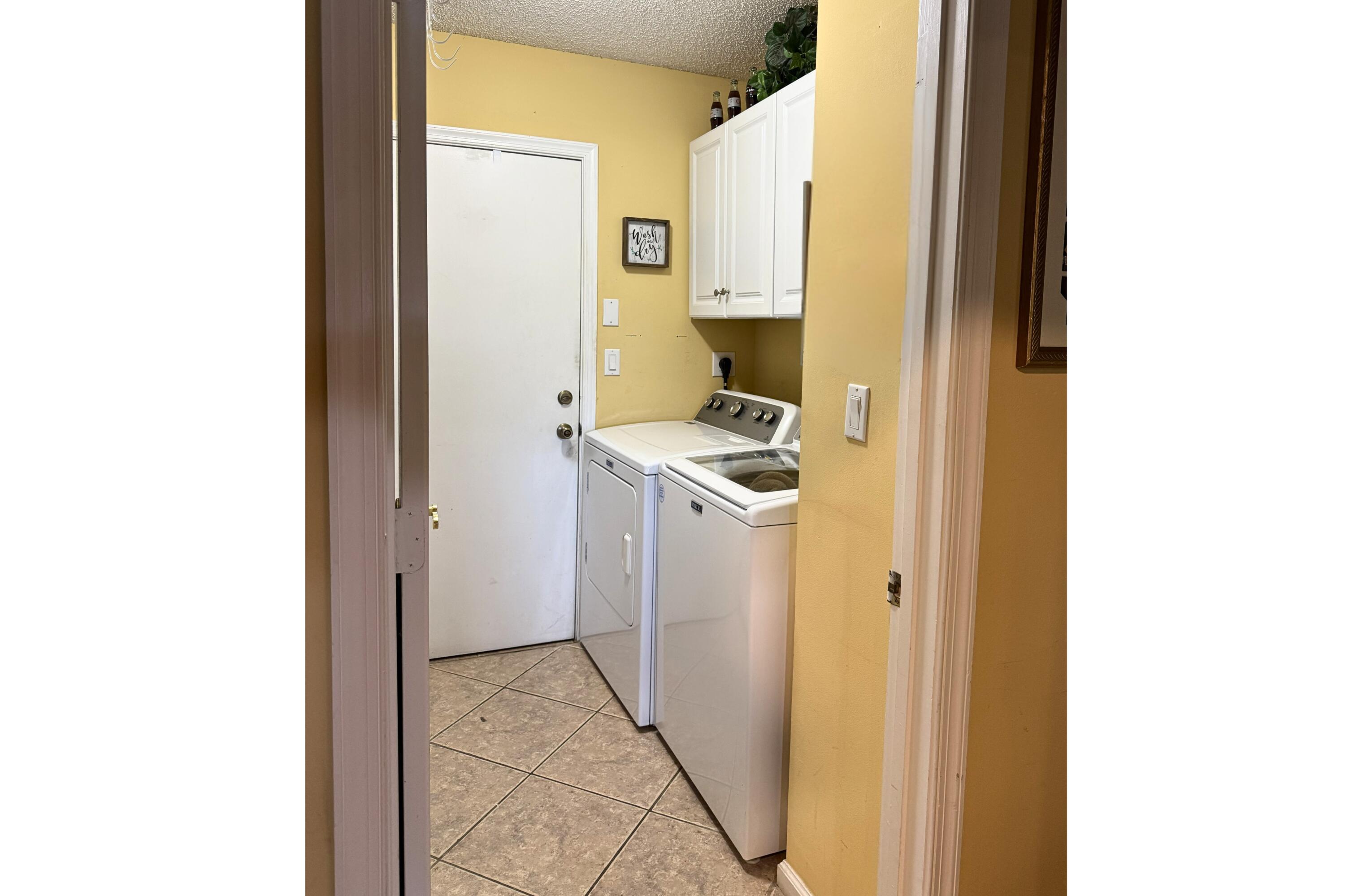 WHITEHORSE ESTATES - Residential