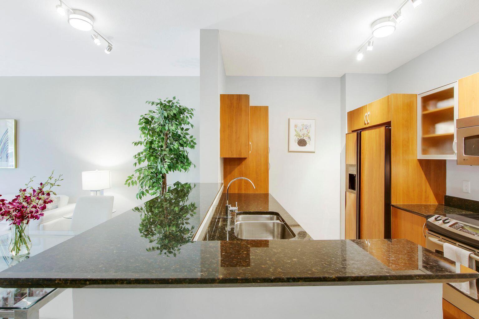 MOORINGS AT LANTANA CONDO 1 - Residential Lease