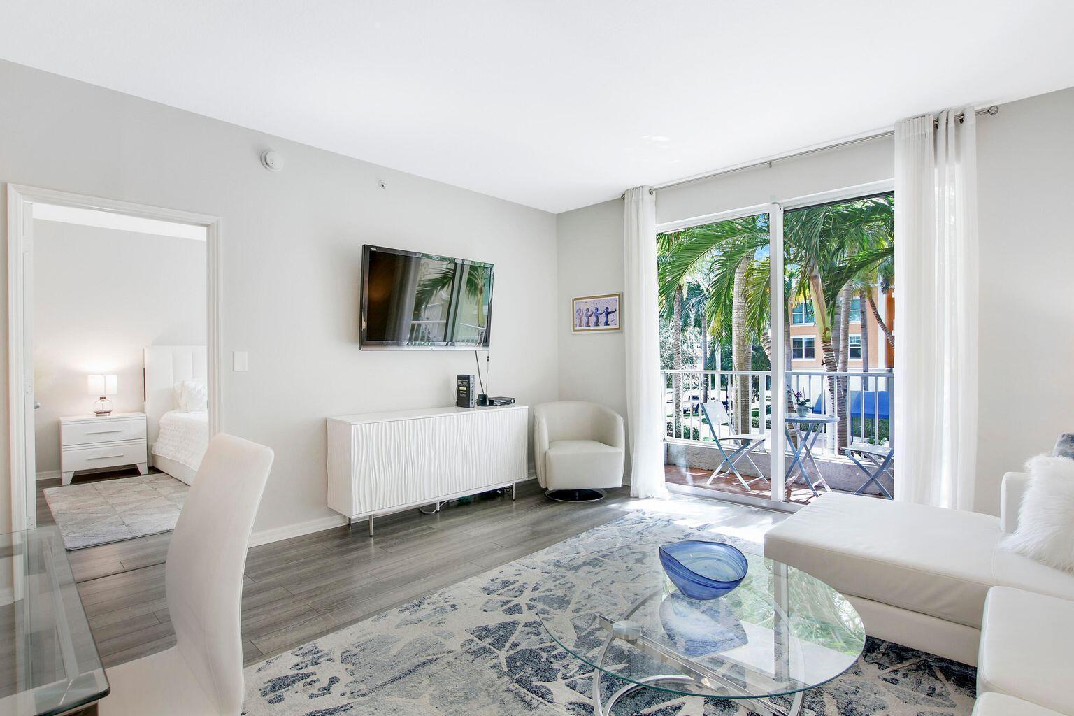 MOORINGS AT LANTANA CONDO 1 - Residential Lease