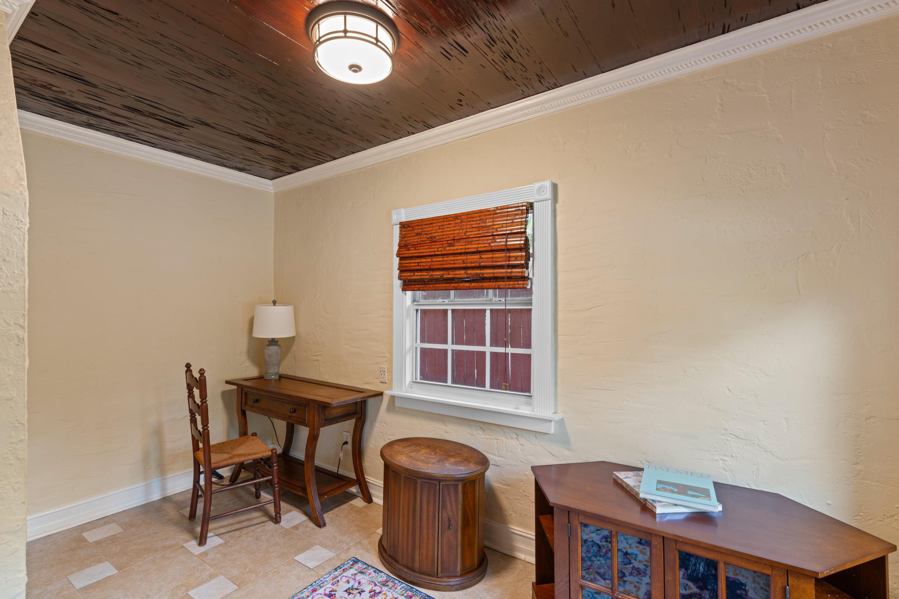 SOUTH PALM BEACH ESTATES - Residential