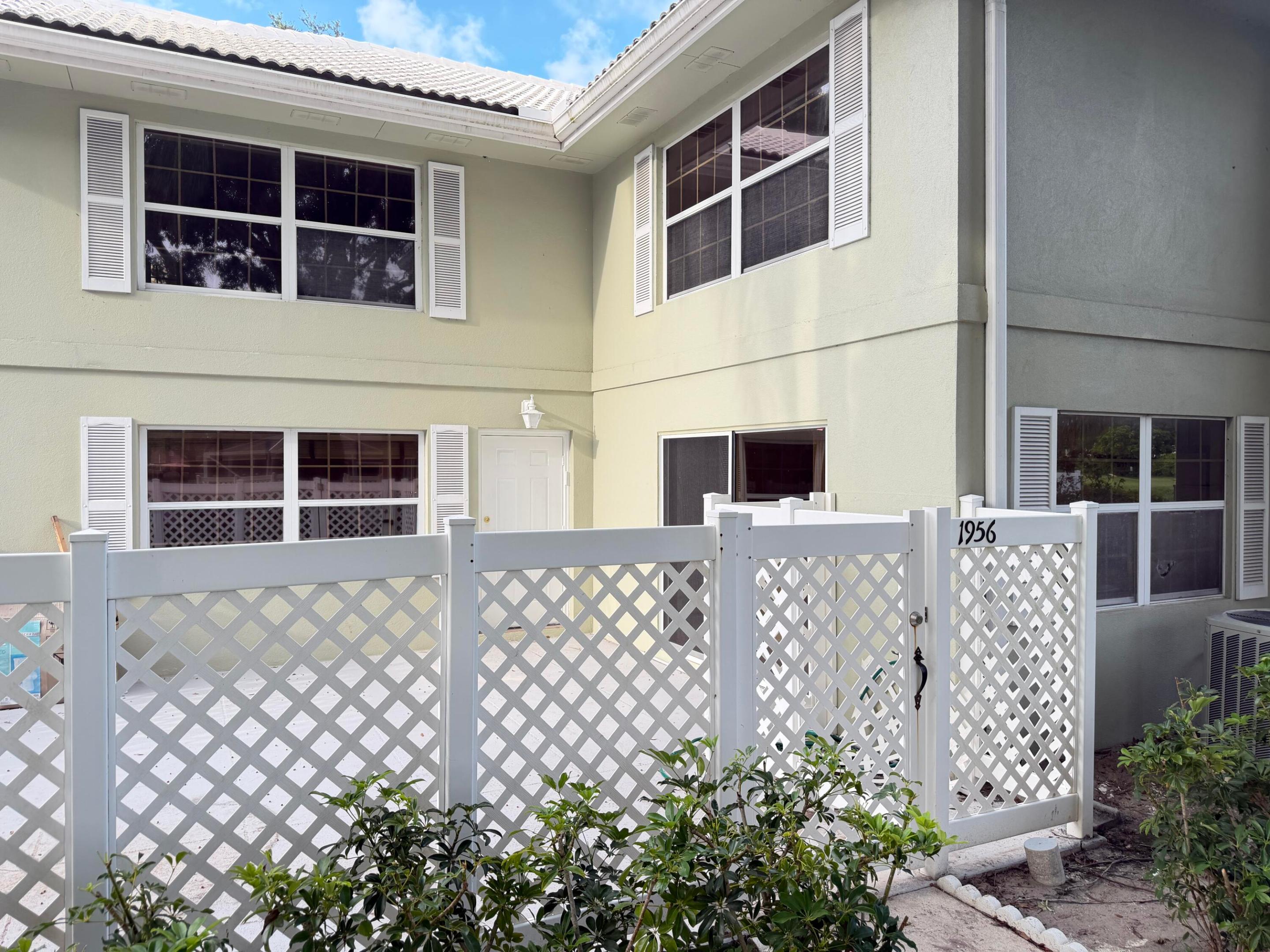 Stamford At The Villages - Residential