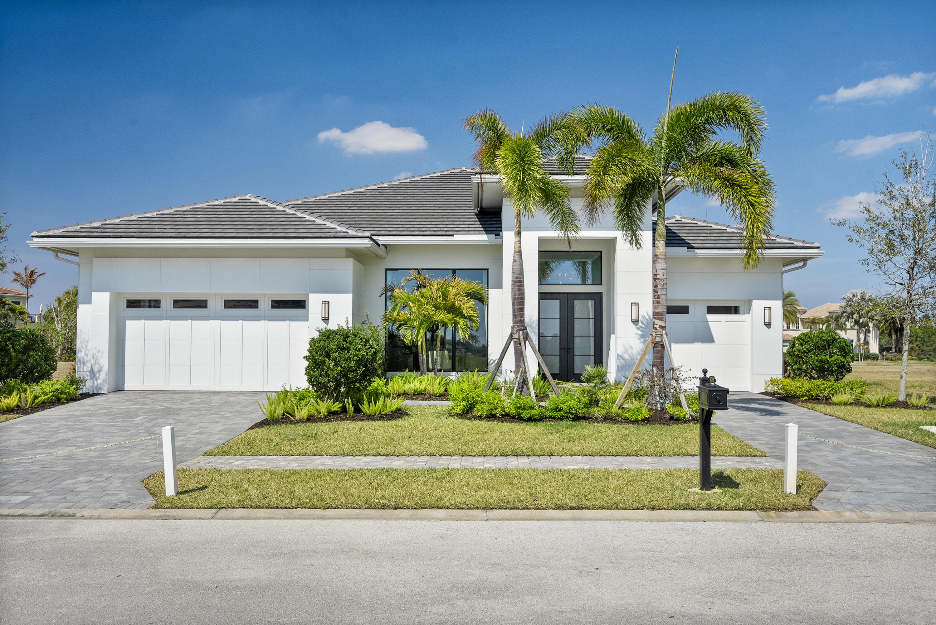 TESORO PLAT NO. 4 - Residential