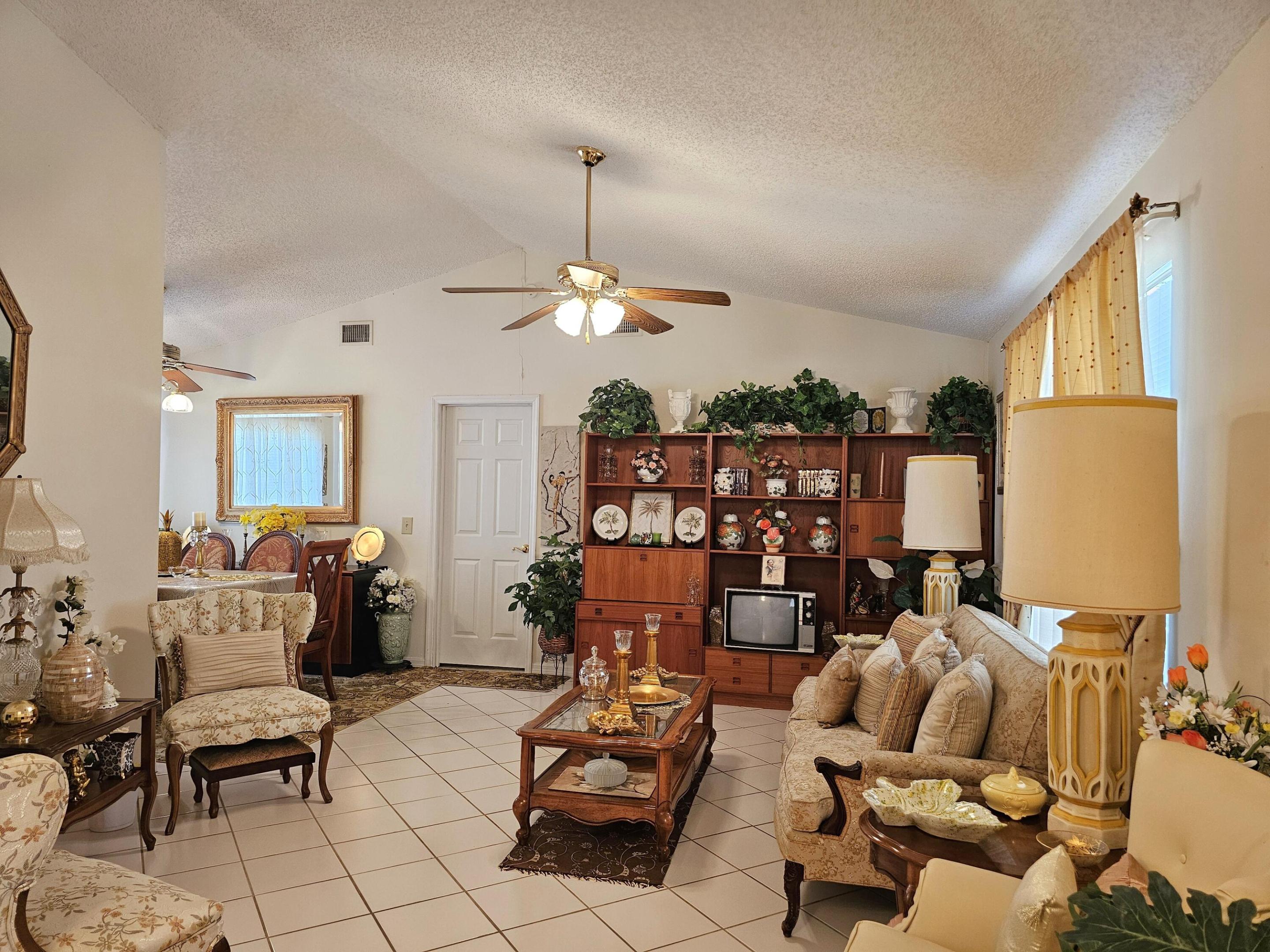PORT ST LUCIE SECTION 17 - Residential