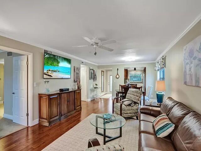 Sunrise Lakes 86 Condo - Residential