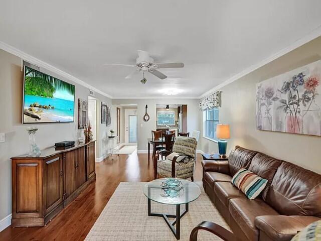 Sunrise Lakes 86 Condo - Residential